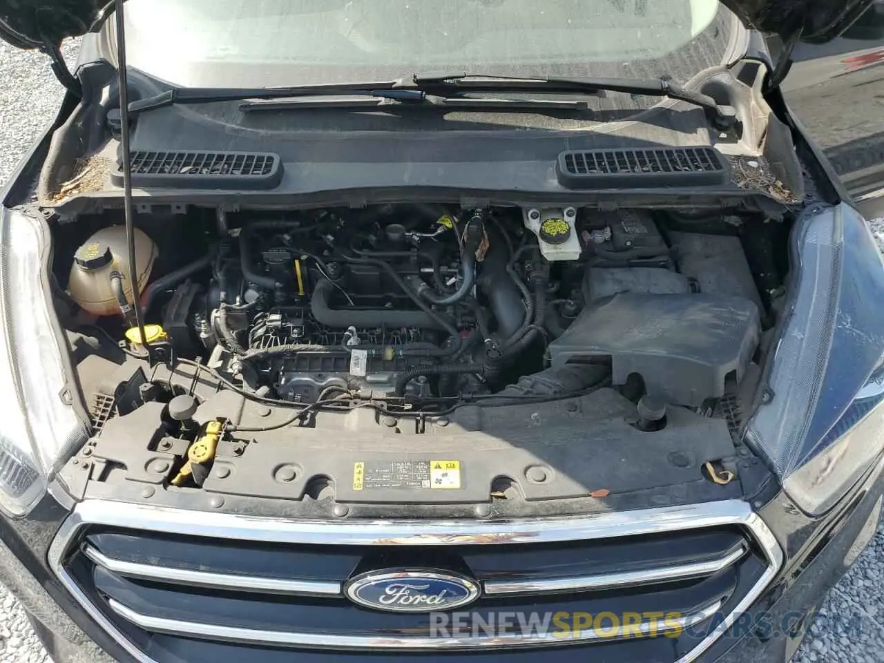 12 fotografías del automóvil dañado 1FMCU0GD5KUC20168 FORD ESCAPE 2019