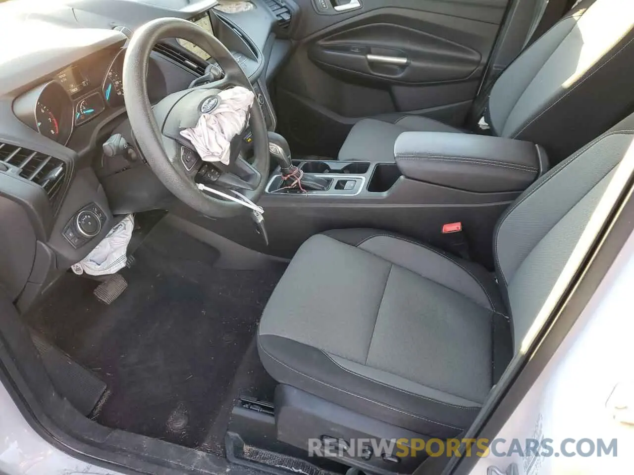 7 fotografías del automóvil dañado 1FMCU0GD6KUA44151 FORD ESCAPE 2019