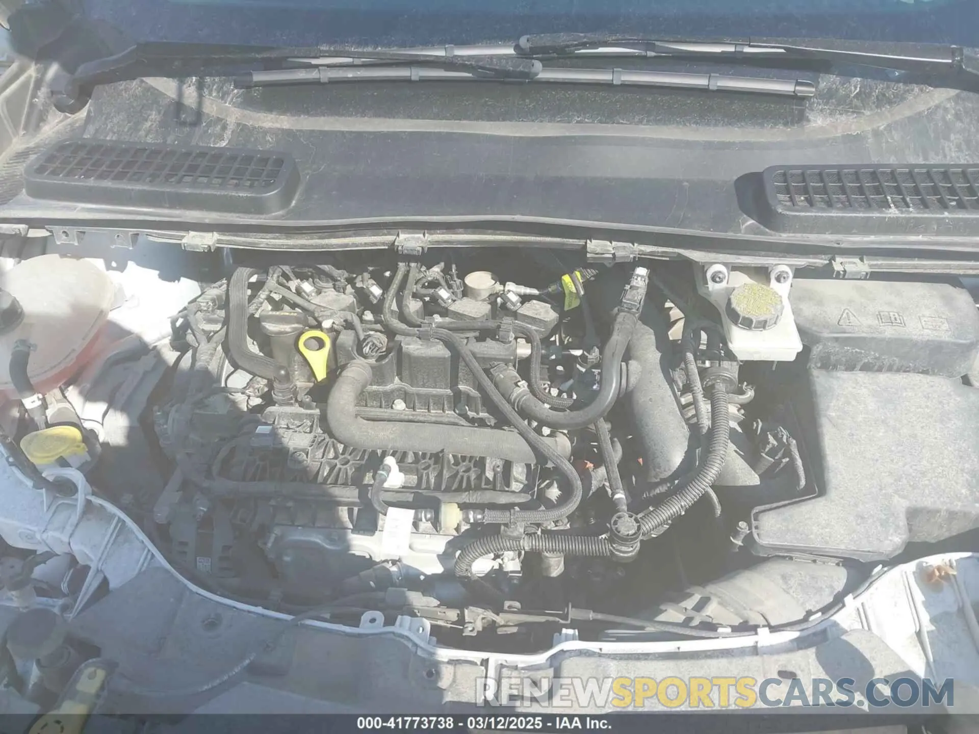10 fotografías del automóvil dañado 1FMCU0GD6KUB98553 FORD ESCAPE 2019