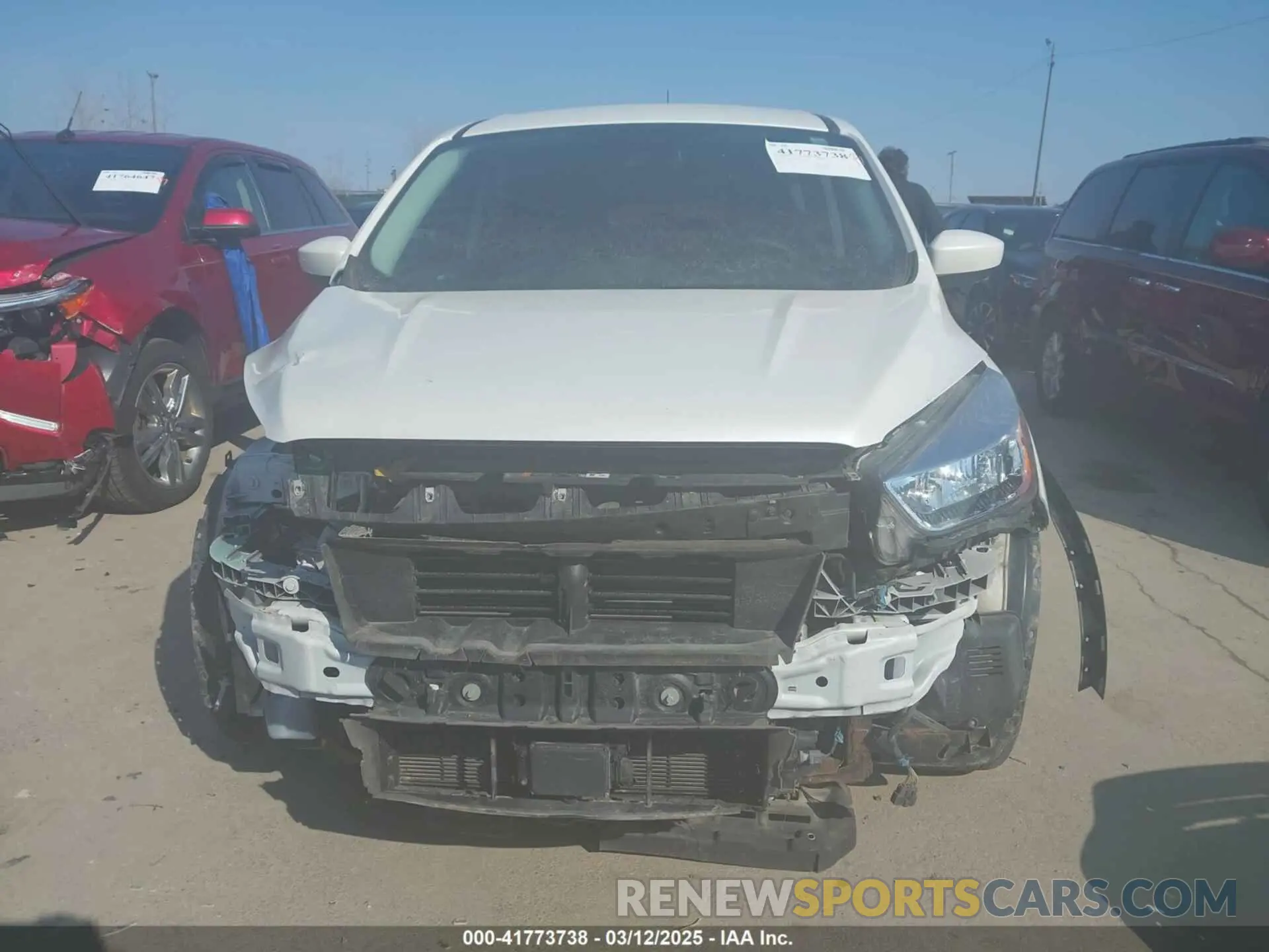 13 fotografías del automóvil dañado 1FMCU0GD6KUB98553 FORD ESCAPE 2019