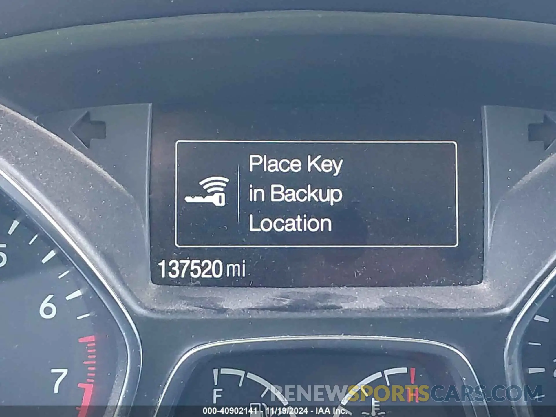 14 fotografías del automóvil dañado 1FMCU0GD6KUC52417 FORD ESCAPE 2019
