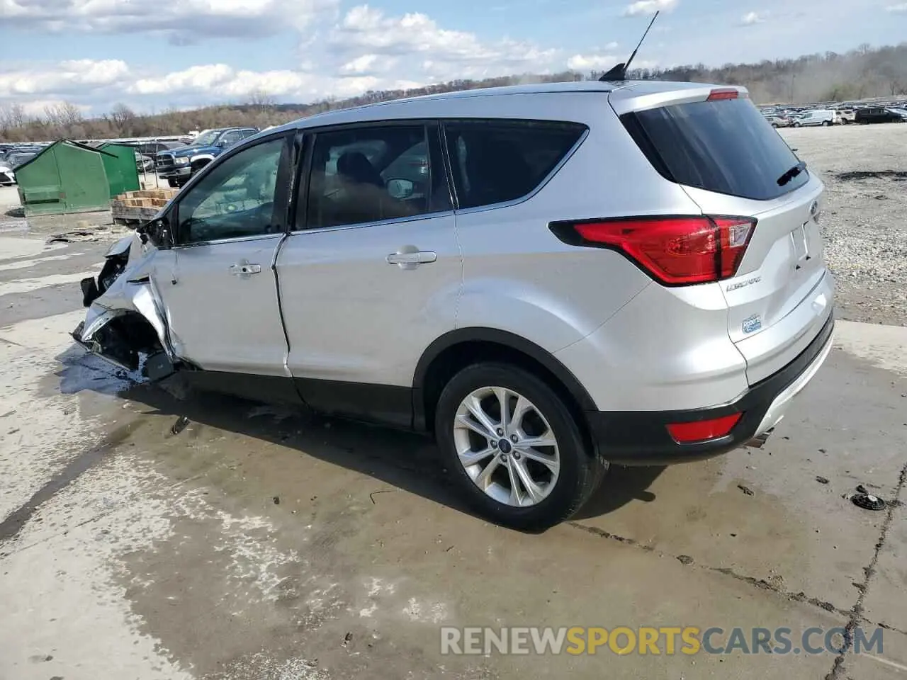 2 fotografías del automóvil dañado 1FMCU0GD6KUC53194 FORD ESCAPE 2019
