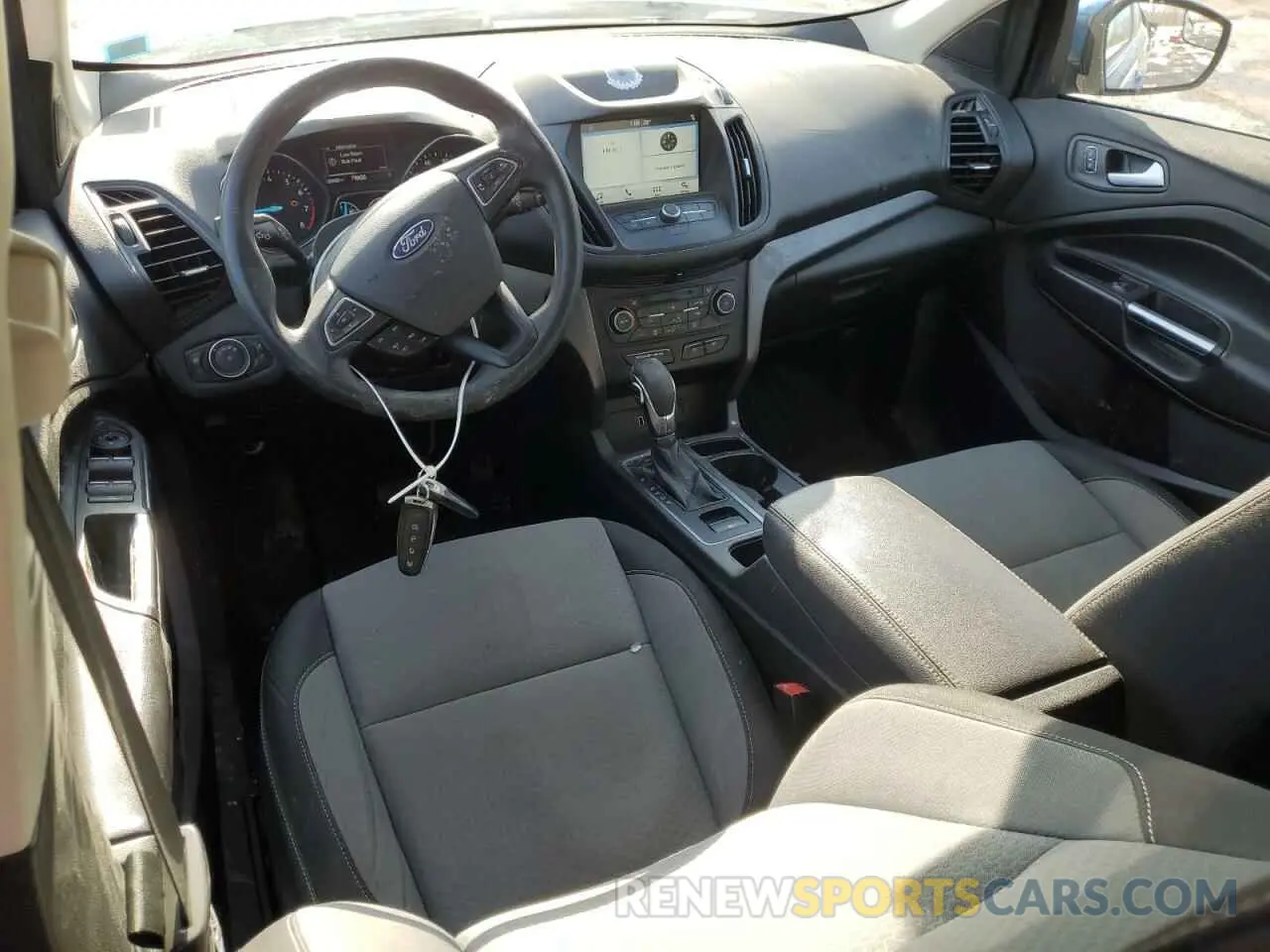 8 fotografías del automóvil dañado 1FMCU0GD7KUA36785 FORD ESCAPE 2019