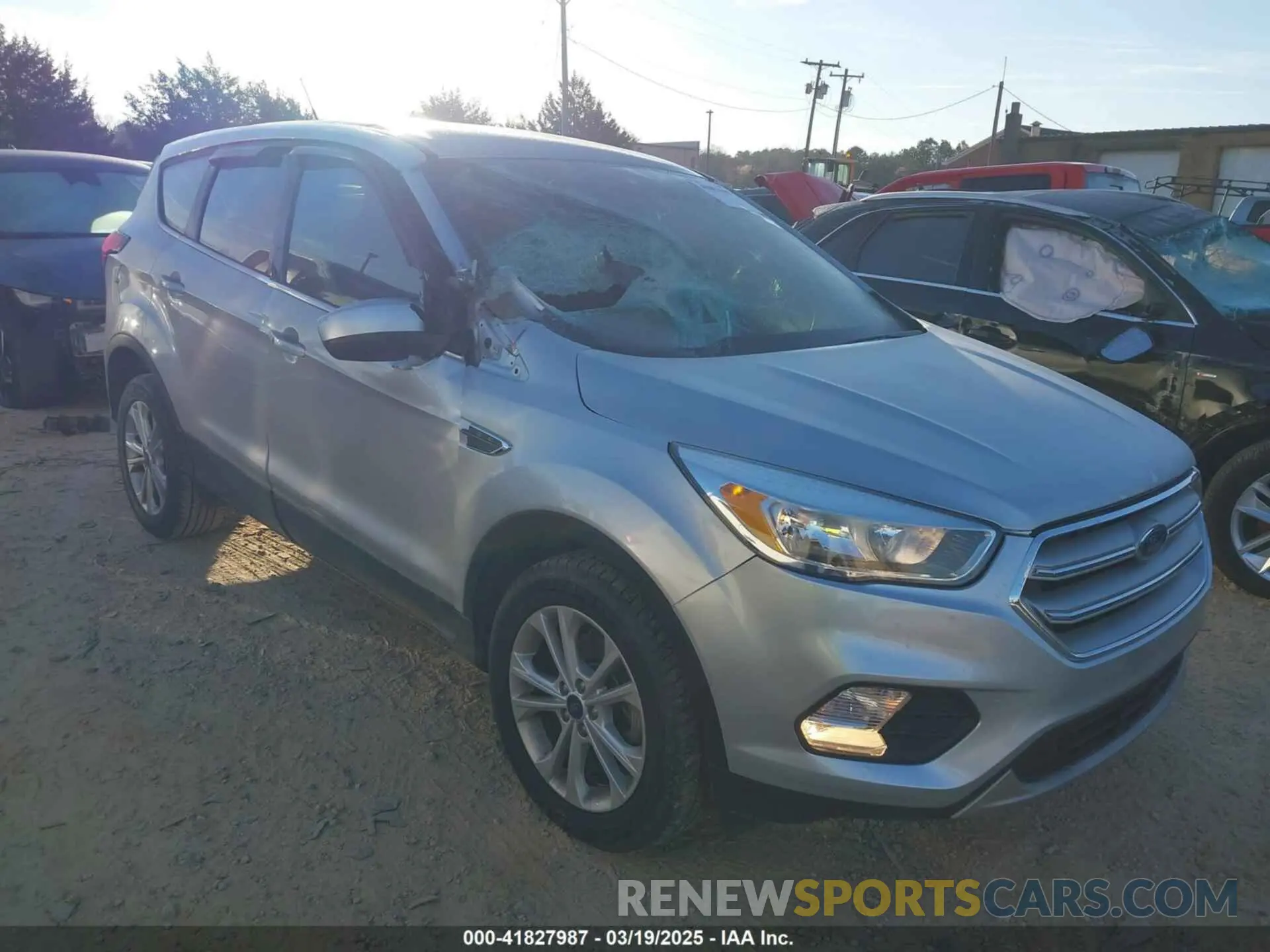 1 fotografías del automóvil dañado 1FMCU0GD7KUB45277 FORD ESCAPE 2019
