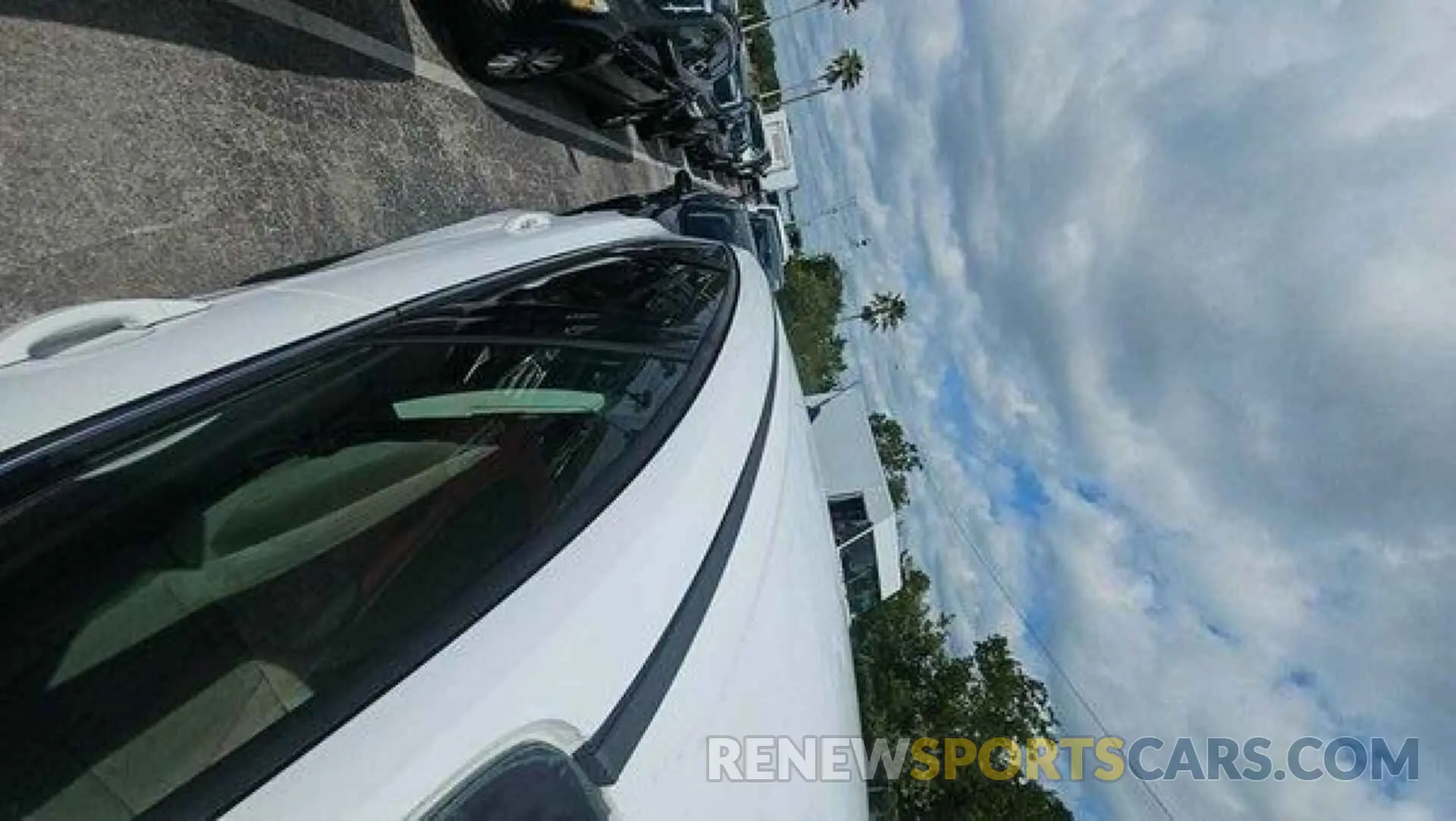 2 fotografías del automóvil dañado 1FMCU0GD7KUB65142 FORD ESCAPE 2019