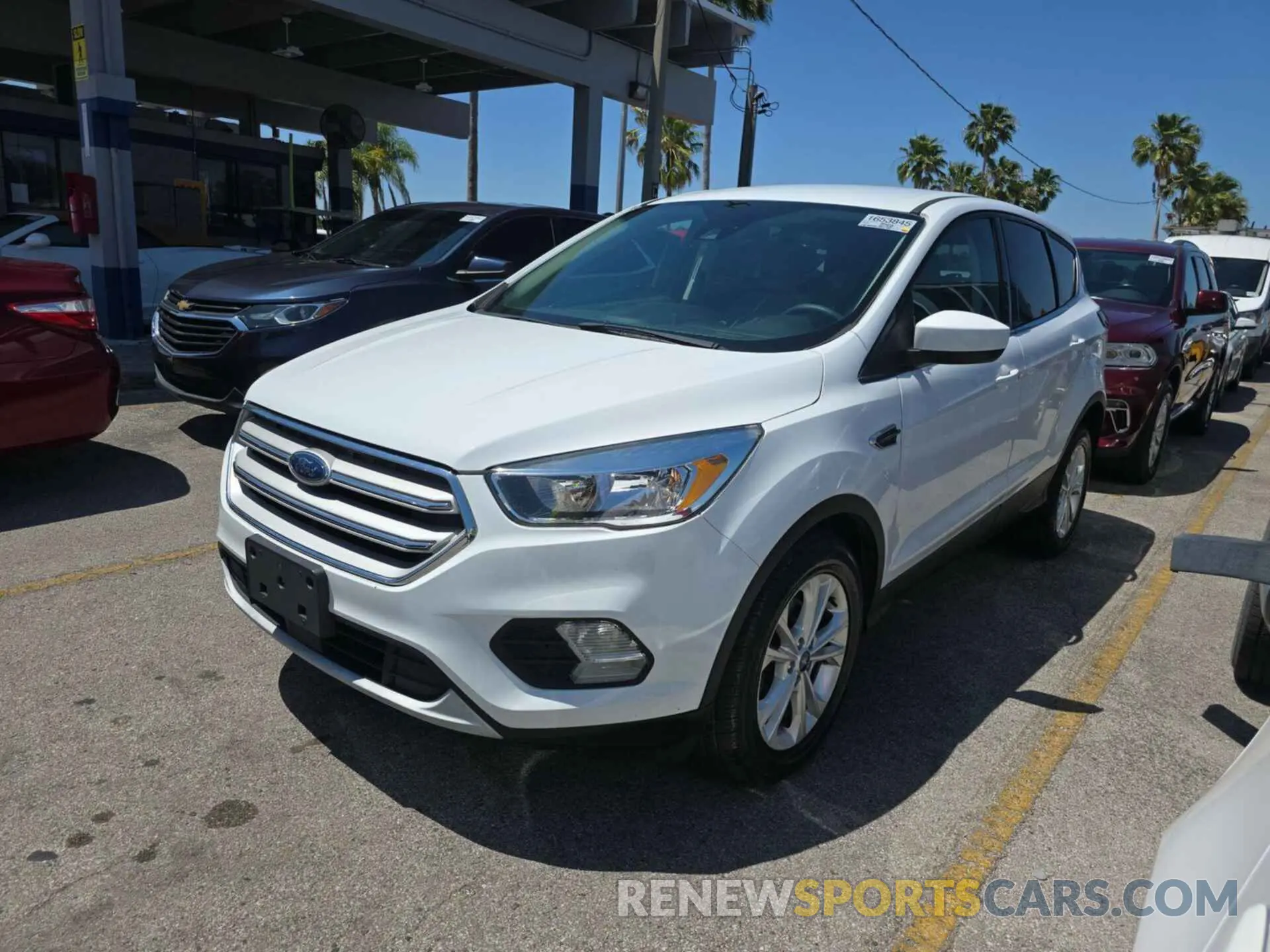 22 fotografías del automóvil dañado 1FMCU0GD7KUB65142 FORD ESCAPE 2019