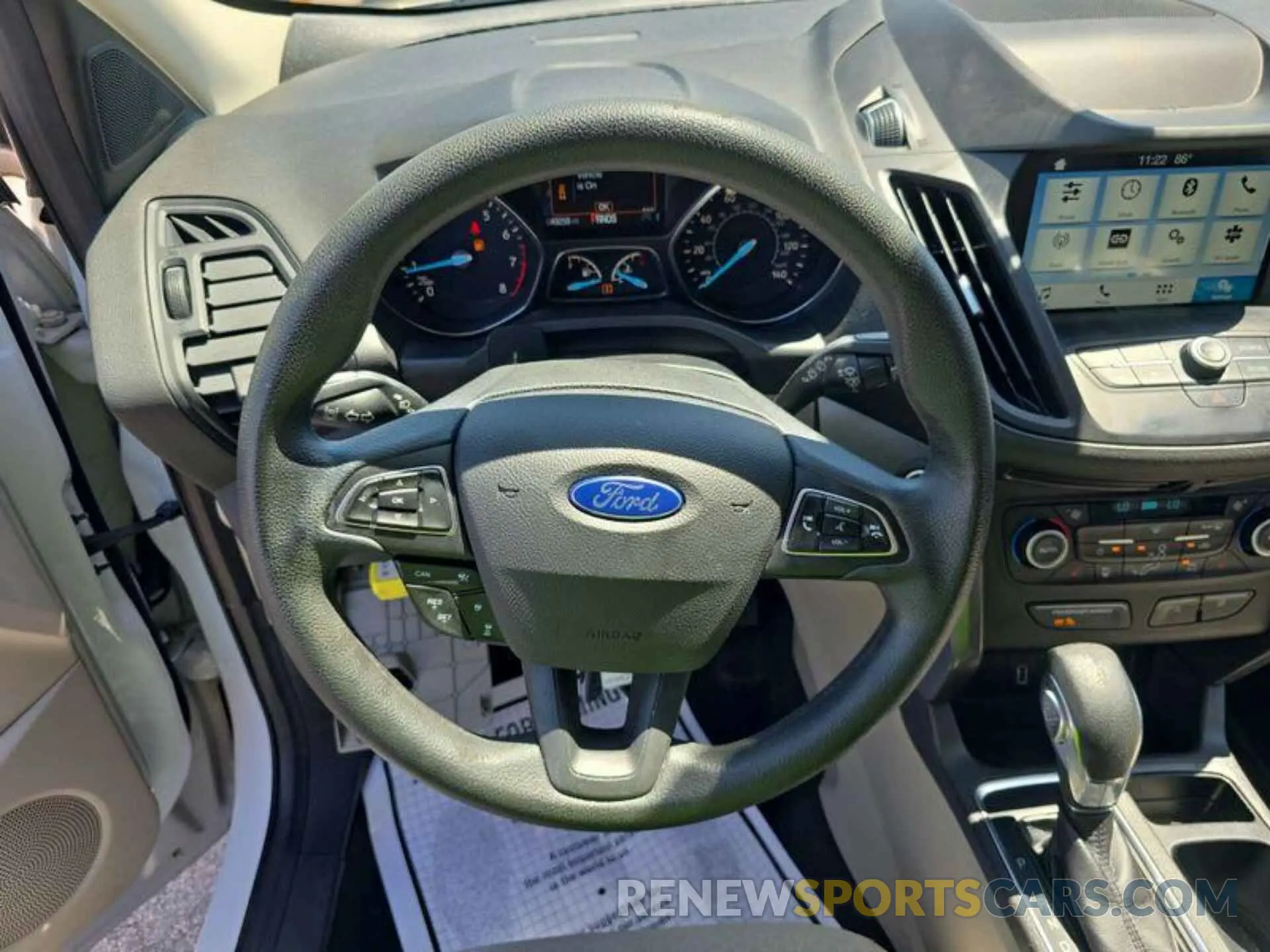8 fotografías del automóvil dañado 1FMCU0GD7KUB65142 FORD ESCAPE 2019