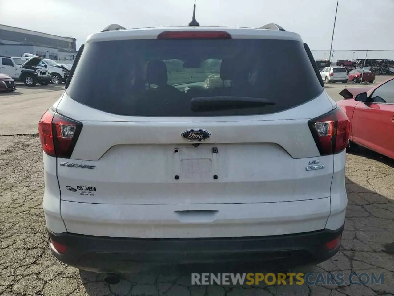 6 fotografías del automóvil dañado 1FMCU0GD7KUB99596 FORD ESCAPE 2019