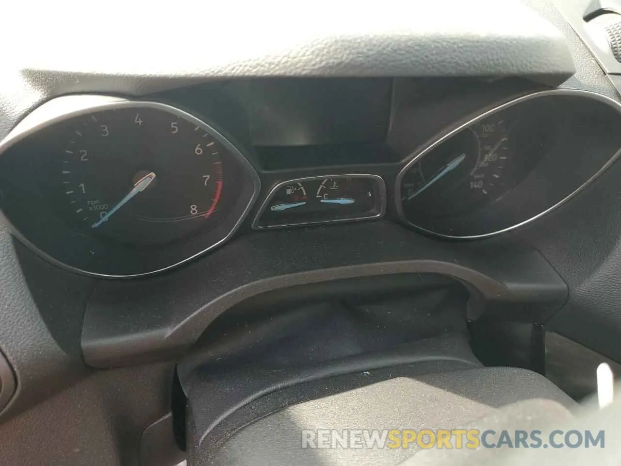 9 fotografías del automóvil dañado 1FMCU0GD7KUB99596 FORD ESCAPE 2019