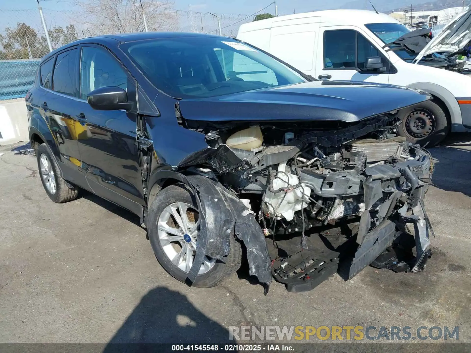 1 fotografías del automóvil dañado 1FMCU0GD8KUB04754 FORD ESCAPE 2019