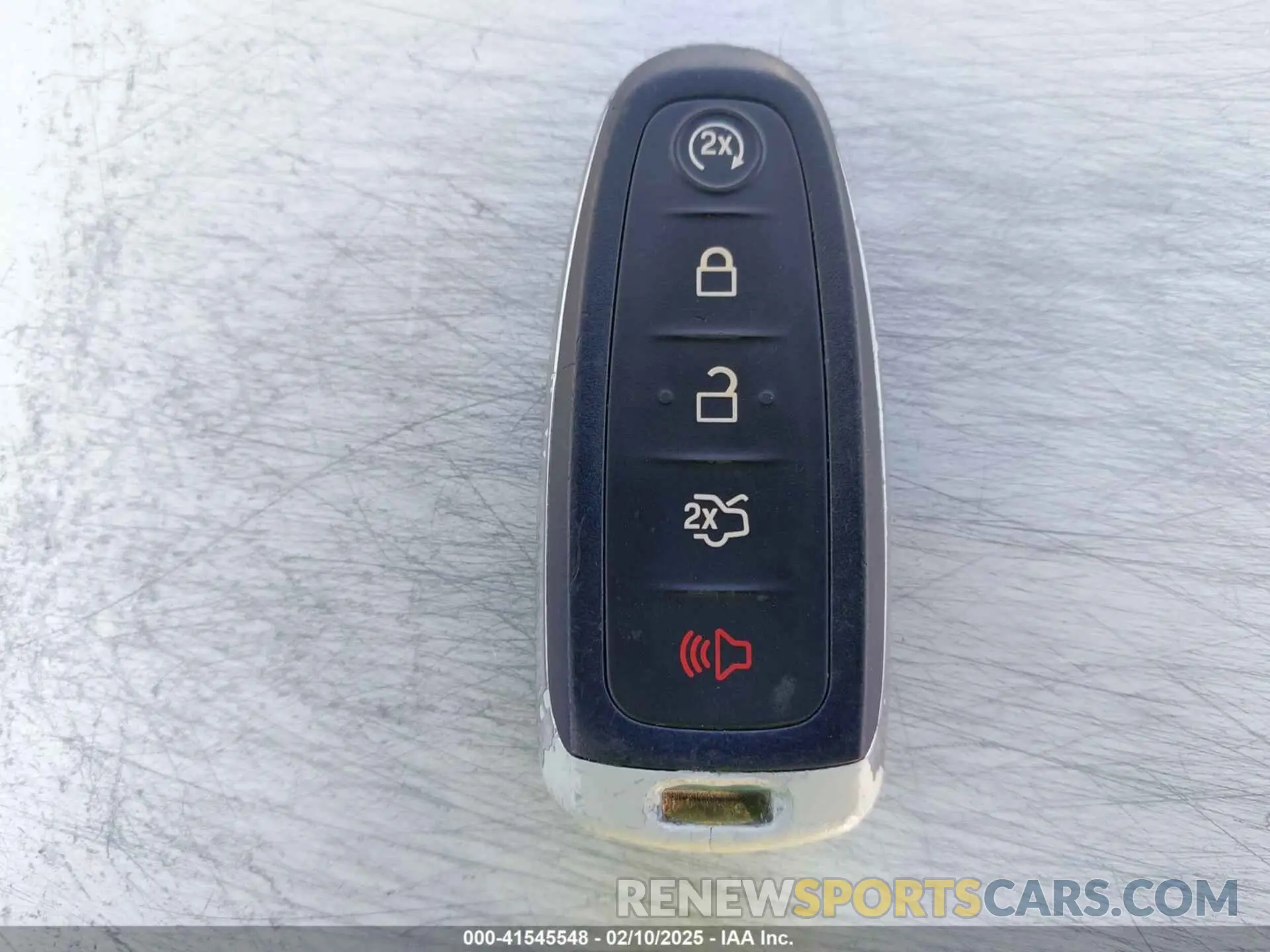 11 fotografías del automóvil dañado 1FMCU0GD8KUB04754 FORD ESCAPE 2019