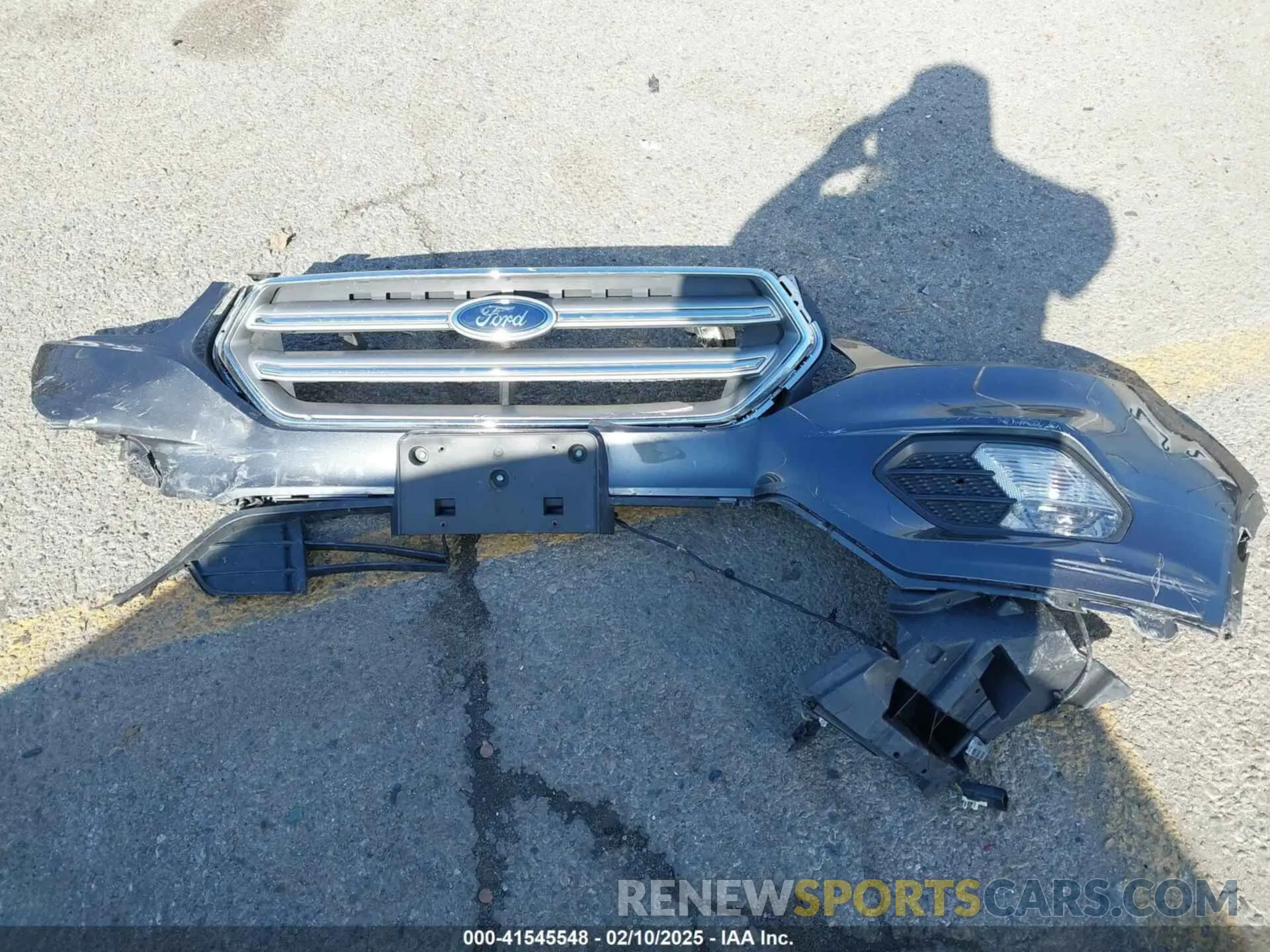 12 fotografías del automóvil dañado 1FMCU0GD8KUB04754 FORD ESCAPE 2019