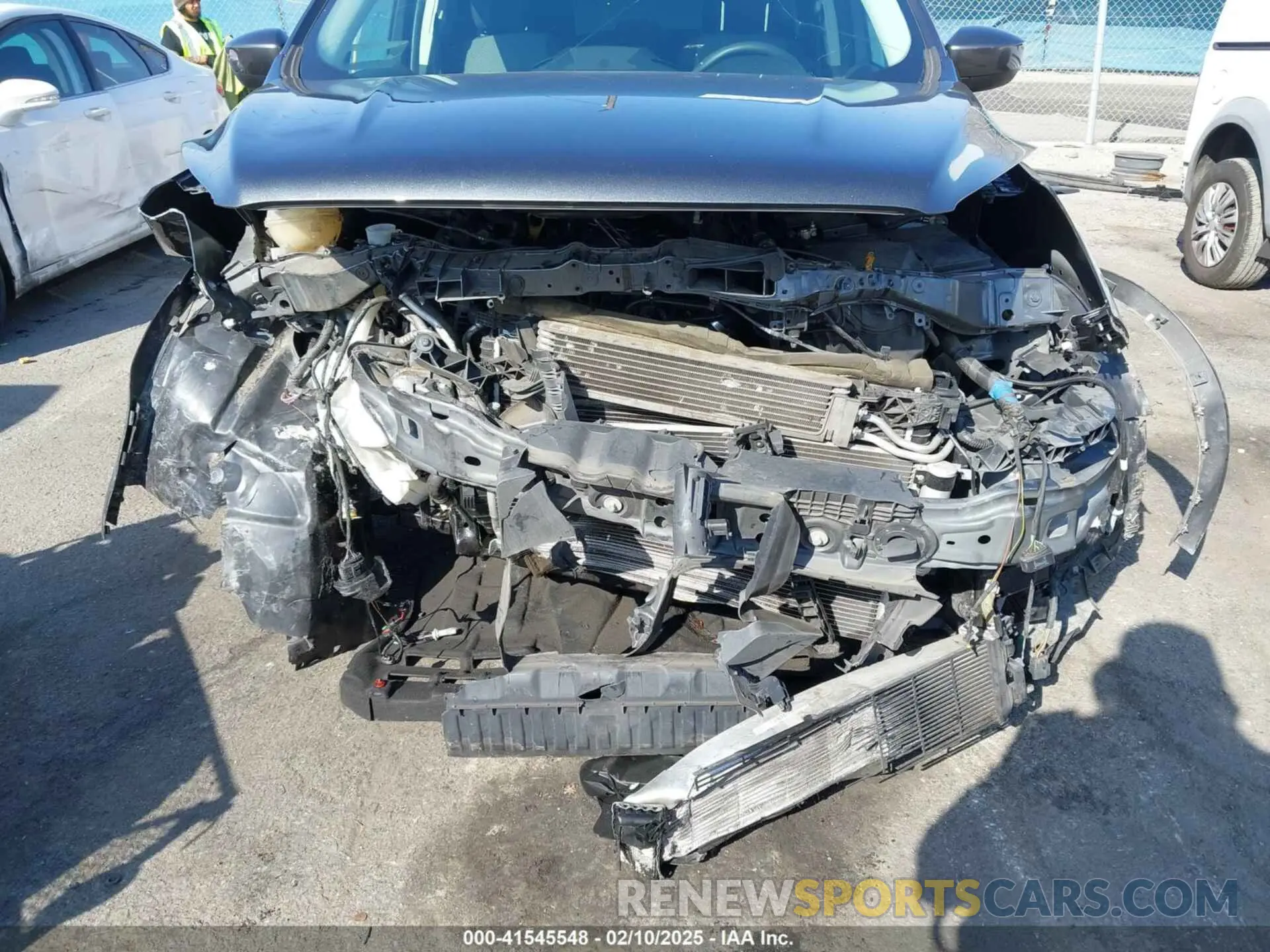 6 fotografías del automóvil dañado 1FMCU0GD8KUB04754 FORD ESCAPE 2019