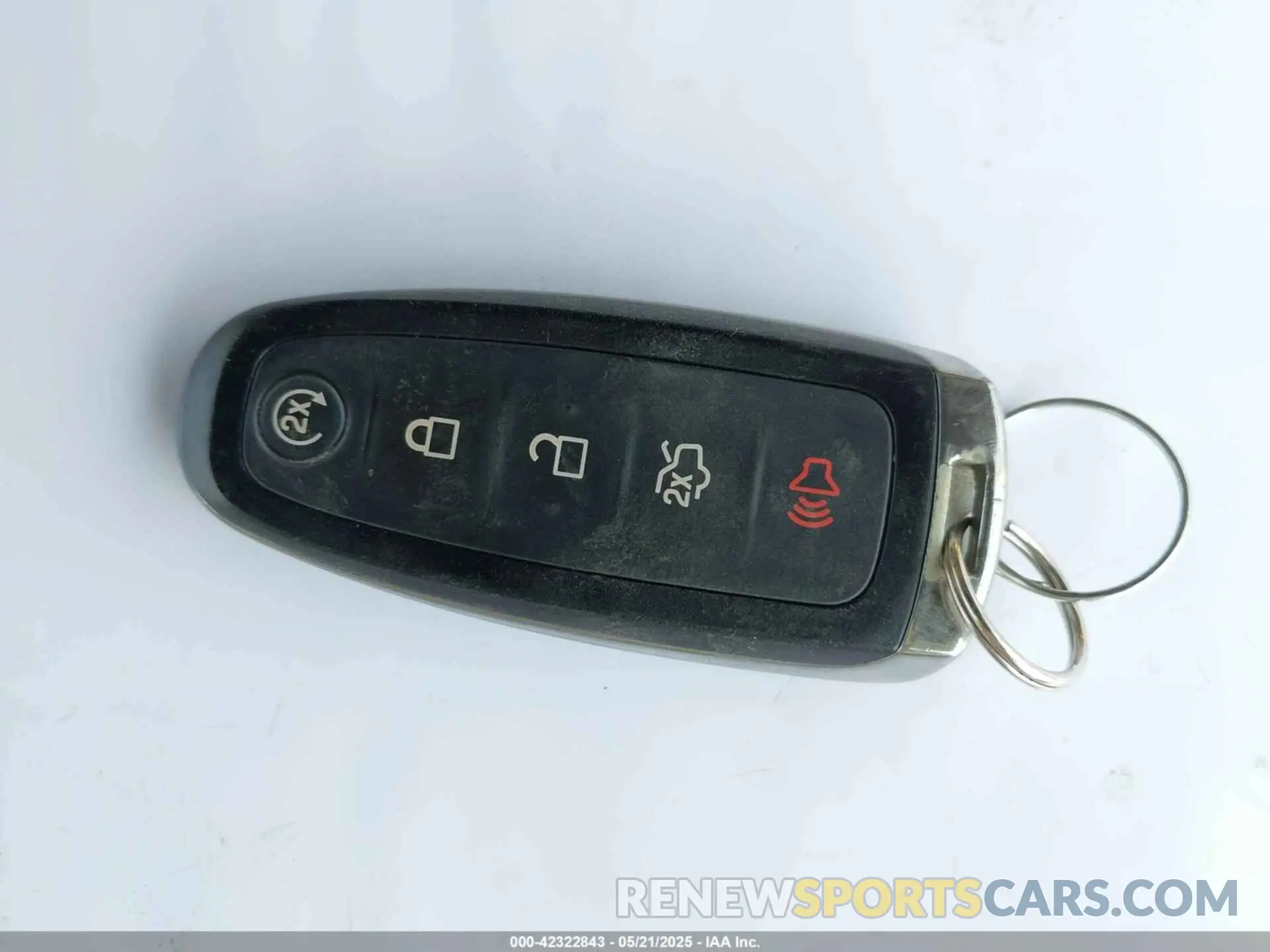 11 fotografías del automóvil dañado 1FMCU0GD8KUC52290 FORD ESCAPE 2019