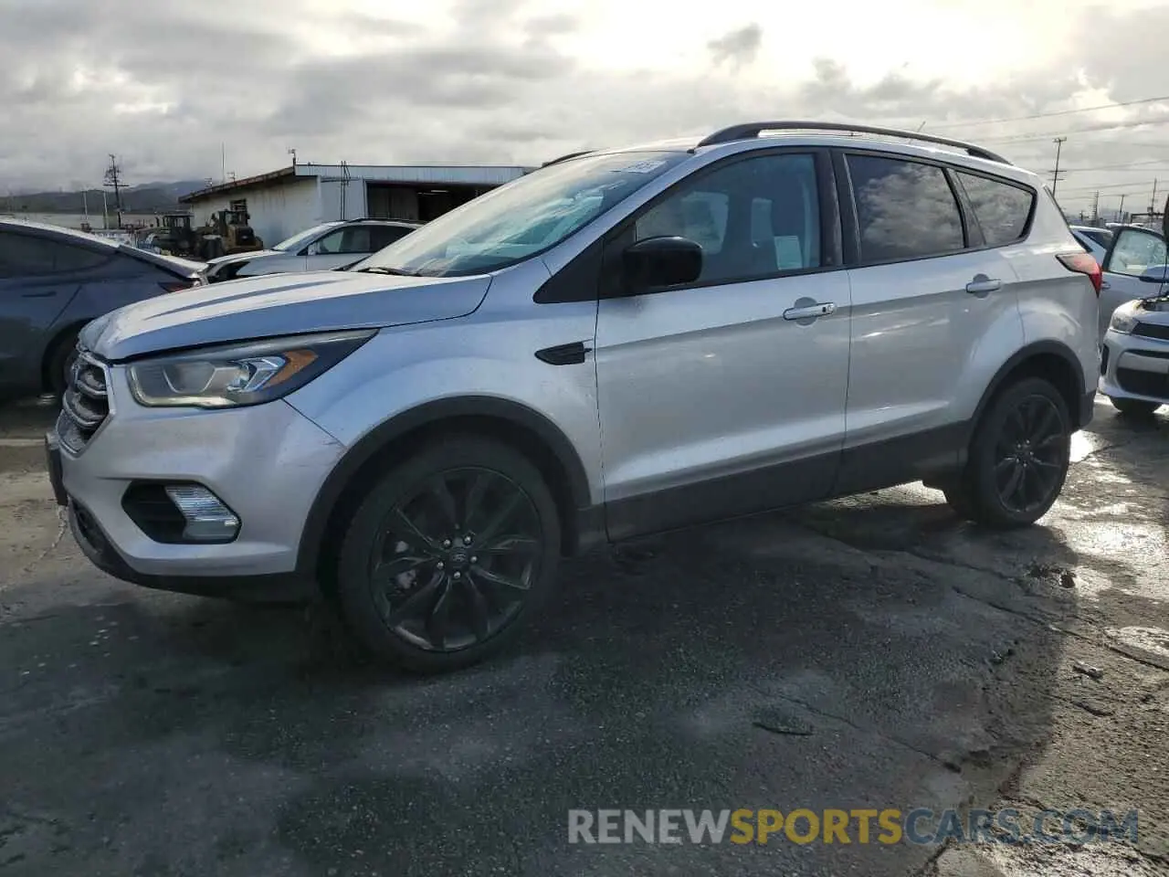 1 fotografías del automóvil dañado 1FMCU0GD9KUB61786 FORD ESCAPE 2019