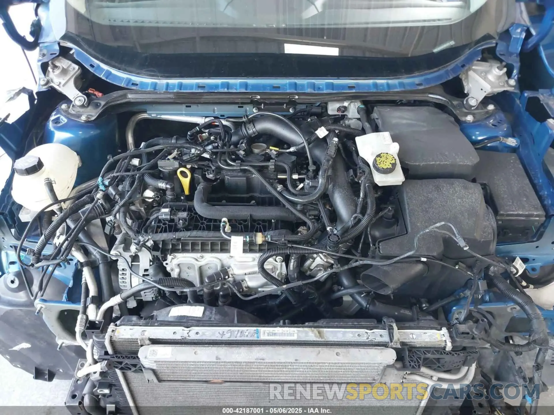 10 fotografías del automóvil dañado 1FMCU0GD9KUB84873 FORD ESCAPE 2019