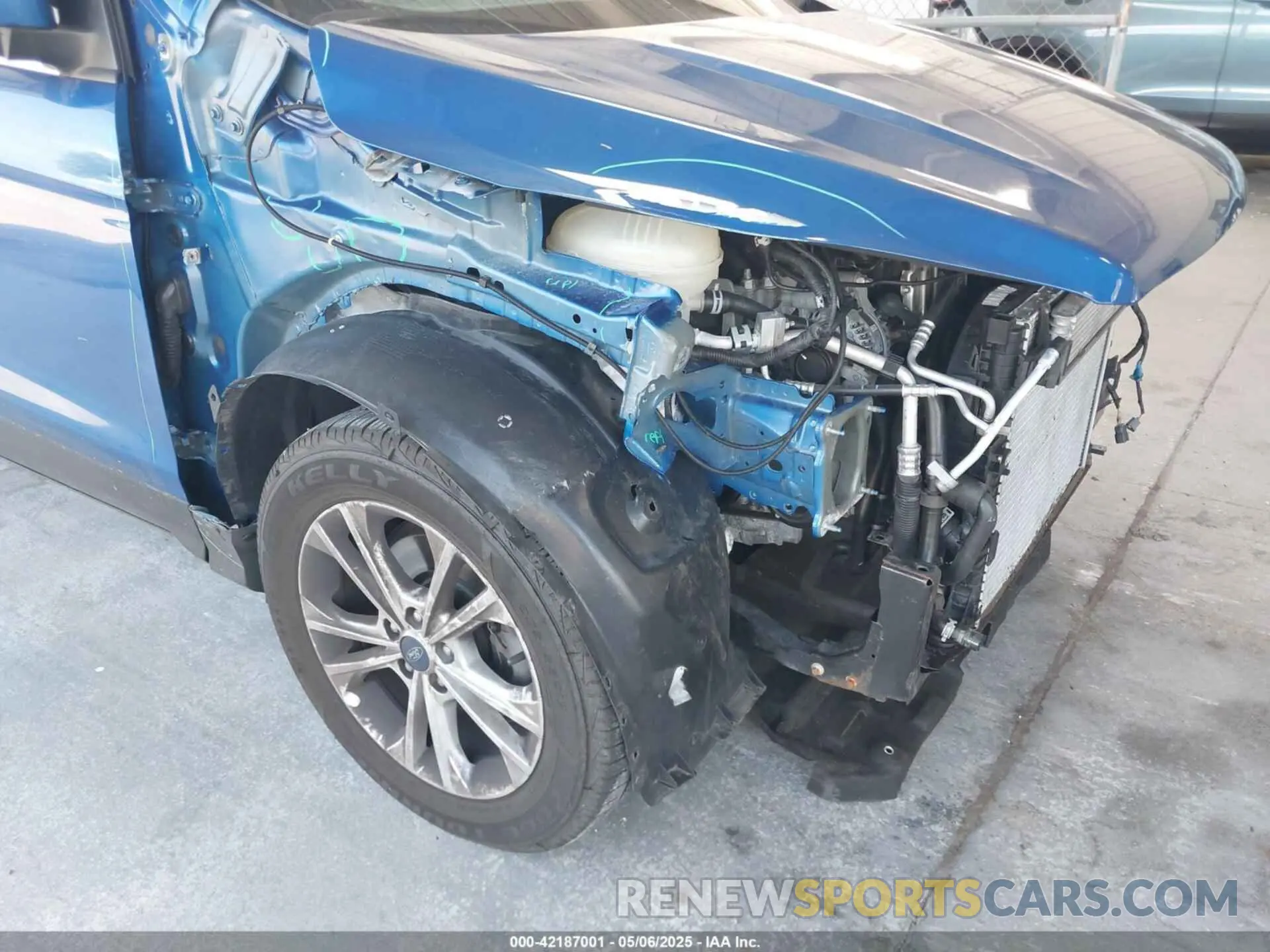 6 fotografías del automóvil dañado 1FMCU0GD9KUB84873 FORD ESCAPE 2019