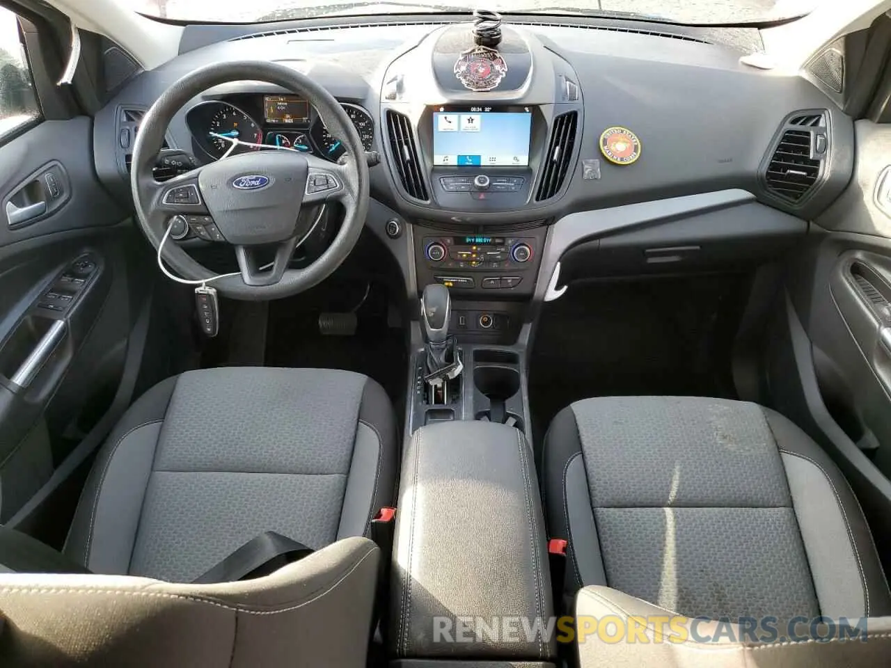 8 fotografías del automóvil dañado 1FMCU0GD9KUC49057 FORD ESCAPE 2019