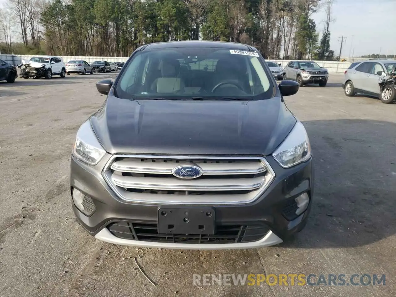 5 fotografías del automóvil dañado 1FMCU0GDXKUA59459 FORD ESCAPE 2019
