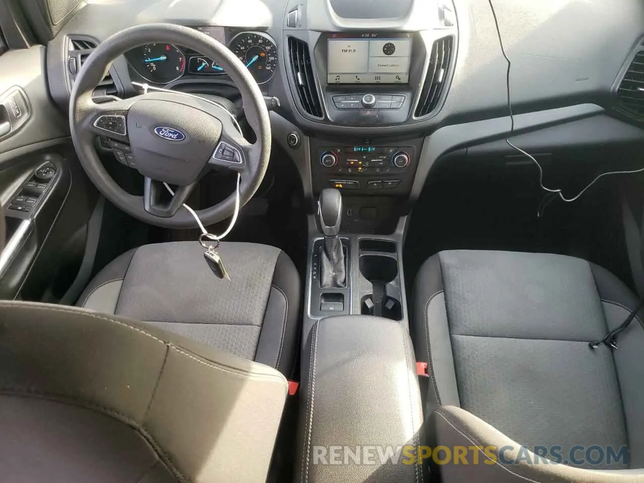 8 fotografías del automóvil dañado 1FMCU0GDXKUA59459 FORD ESCAPE 2019