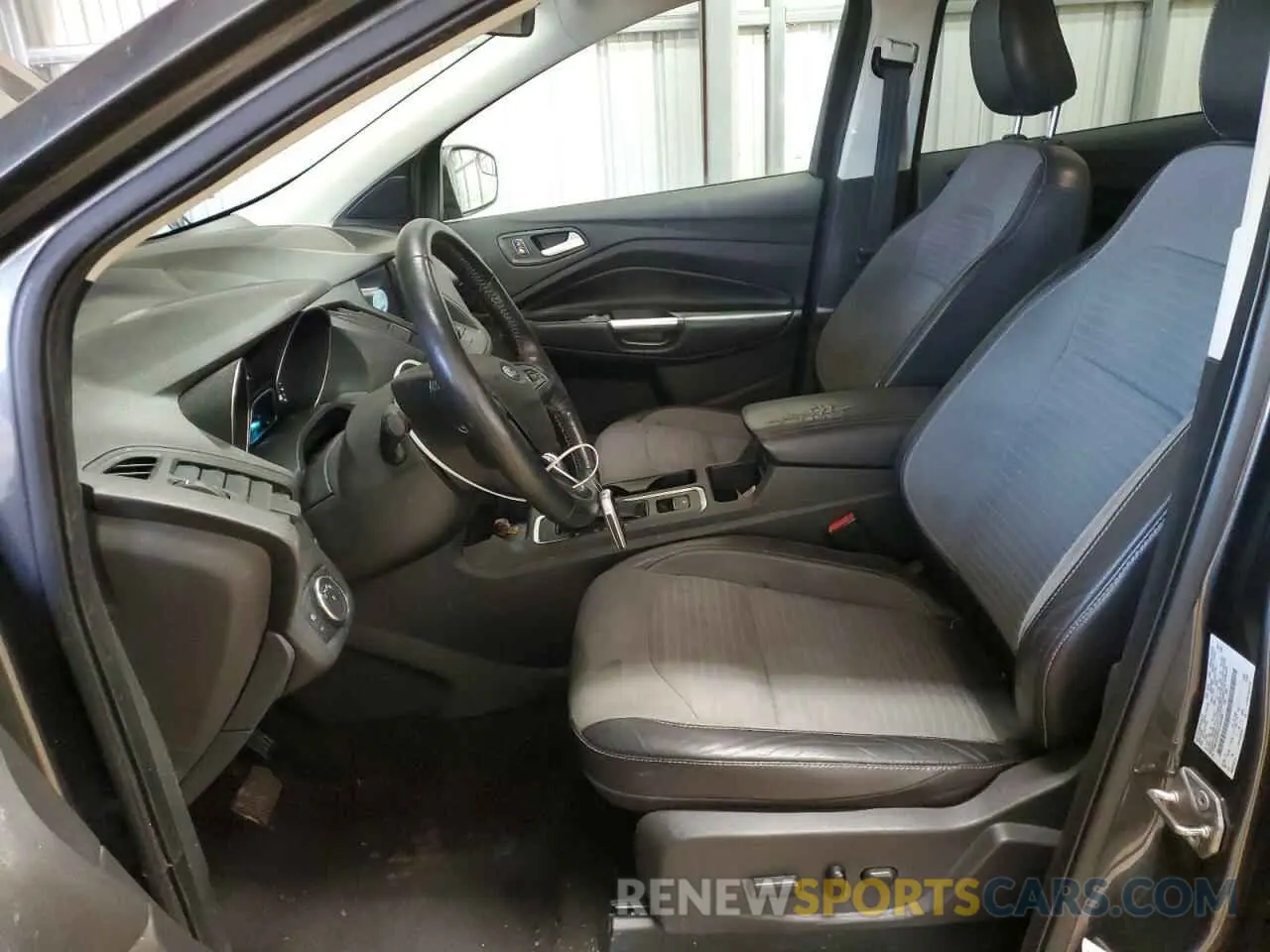 7 fotografías del automóvil dañado 1FMCU0GDXKUA64466 FORD ESCAPE 2019