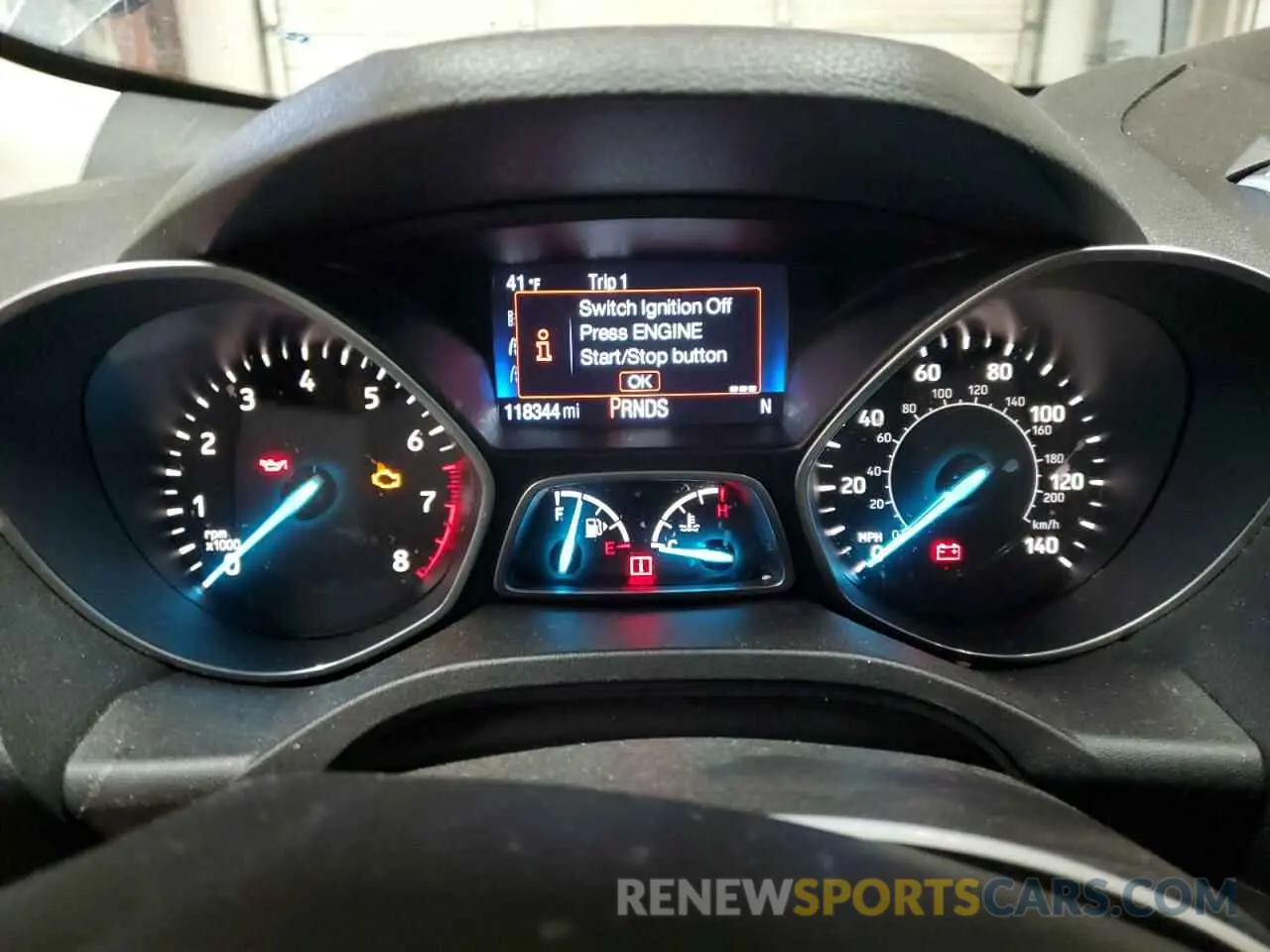 9 fotografías del automóvil dañado 1FMCU0GDXKUA64466 FORD ESCAPE 2019