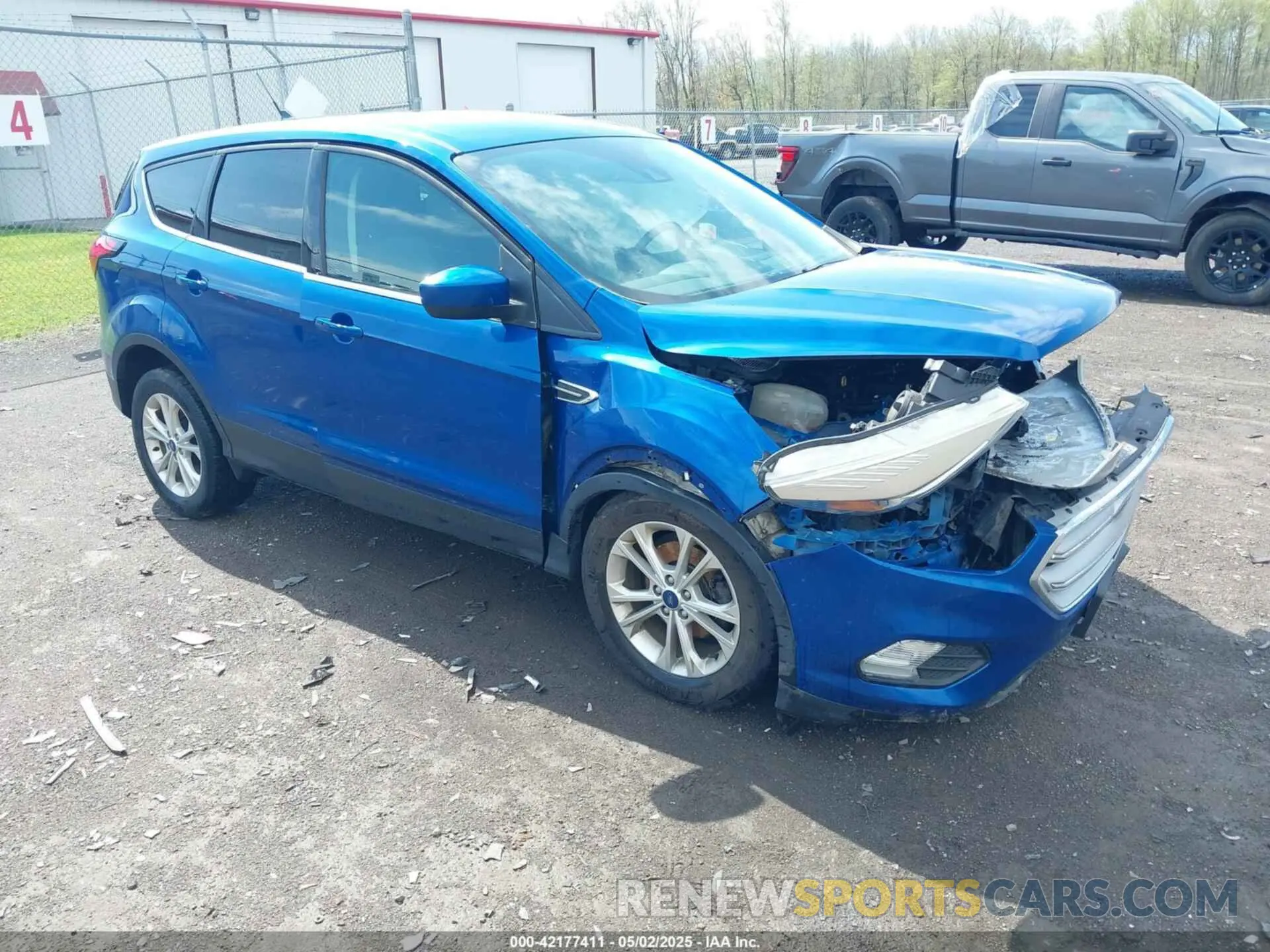 1 fotografías del automóvil dañado 1FMCU0GDXKUB81786 FORD ESCAPE 2019