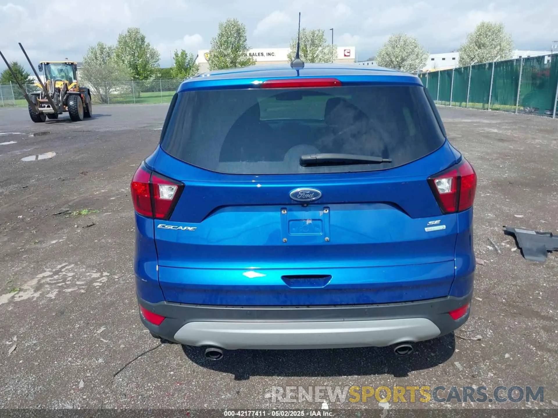 16 fotografías del automóvil dañado 1FMCU0GDXKUB81786 FORD ESCAPE 2019