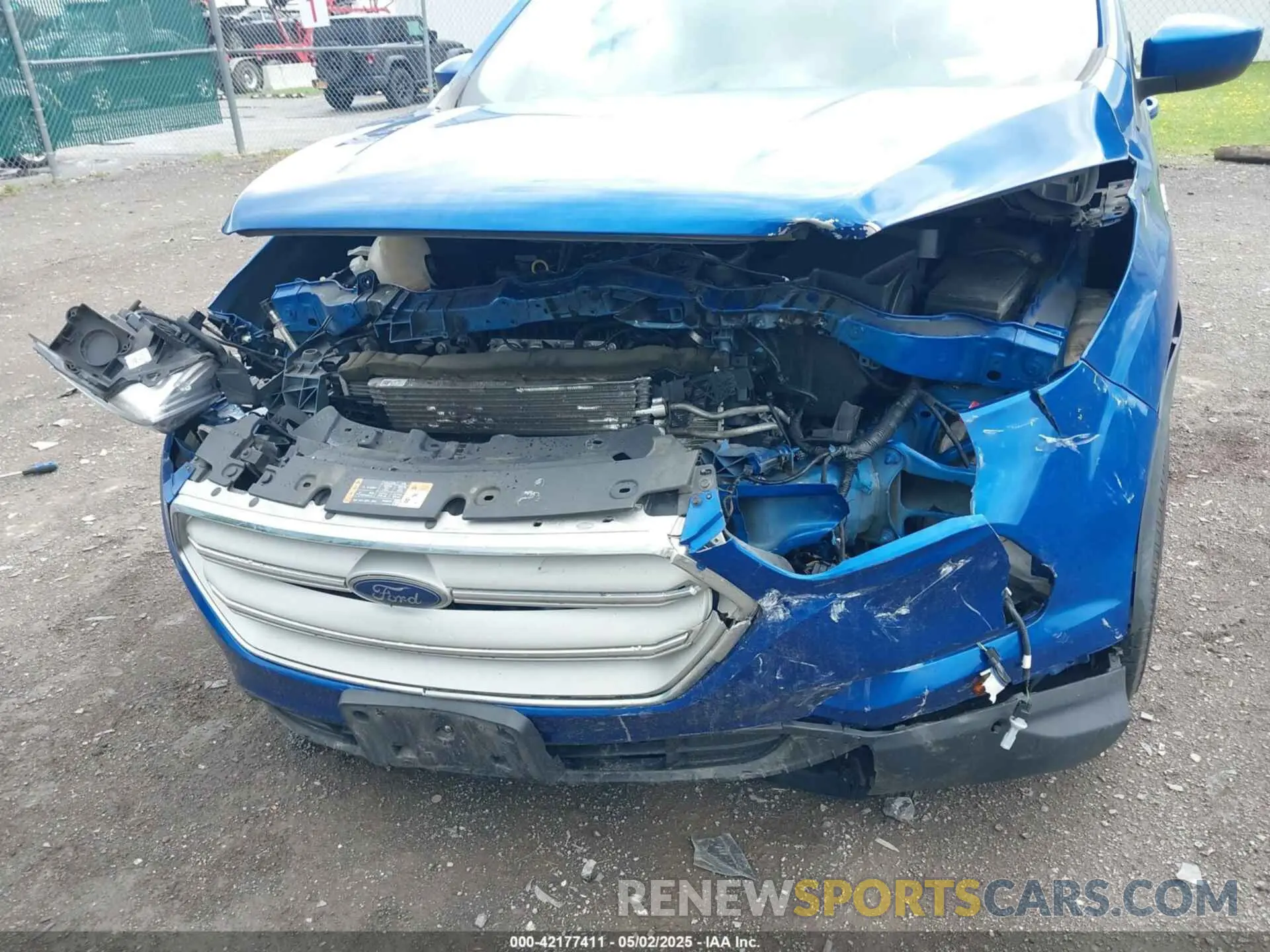 6 fotografías del automóvil dañado 1FMCU0GDXKUB81786 FORD ESCAPE 2019
