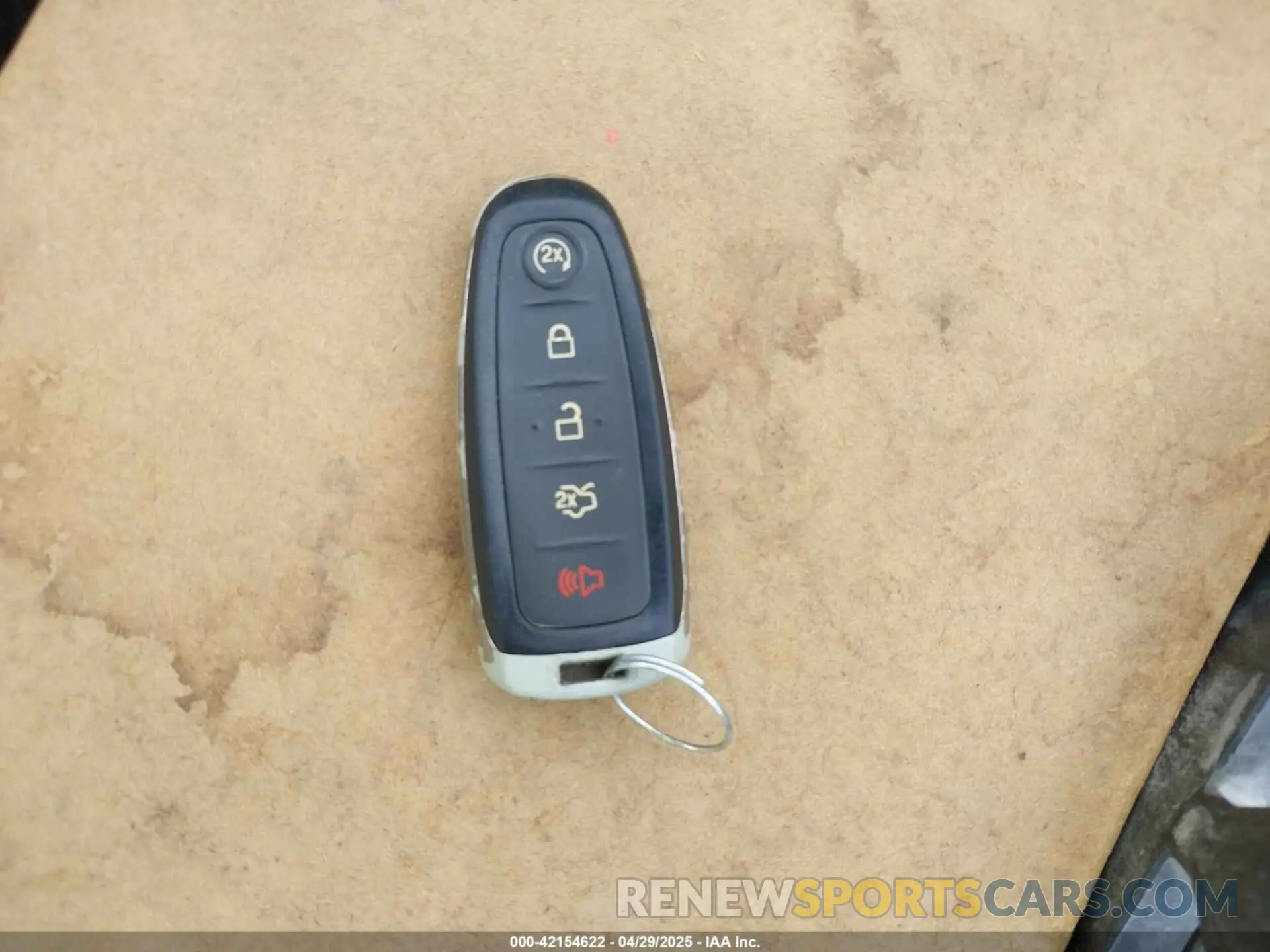 11 fotografías del automóvil dañado 1FMCU0GDXKUB95350 FORD ESCAPE 2019