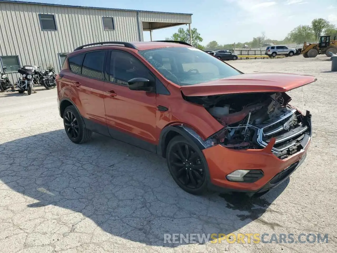 4 fotografías del automóvil dañado 1FMCU0GDXKUC52985 FORD ESCAPE 2019