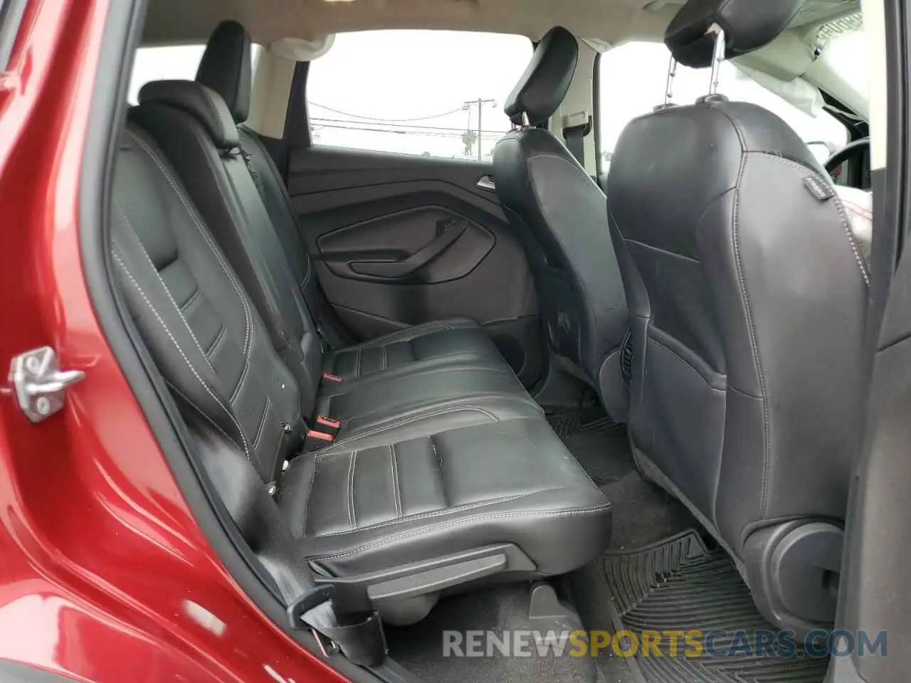 11 fotografías del automóvil dañado 1FMCU0HD0KUA20152 FORD ESCAPE 2019