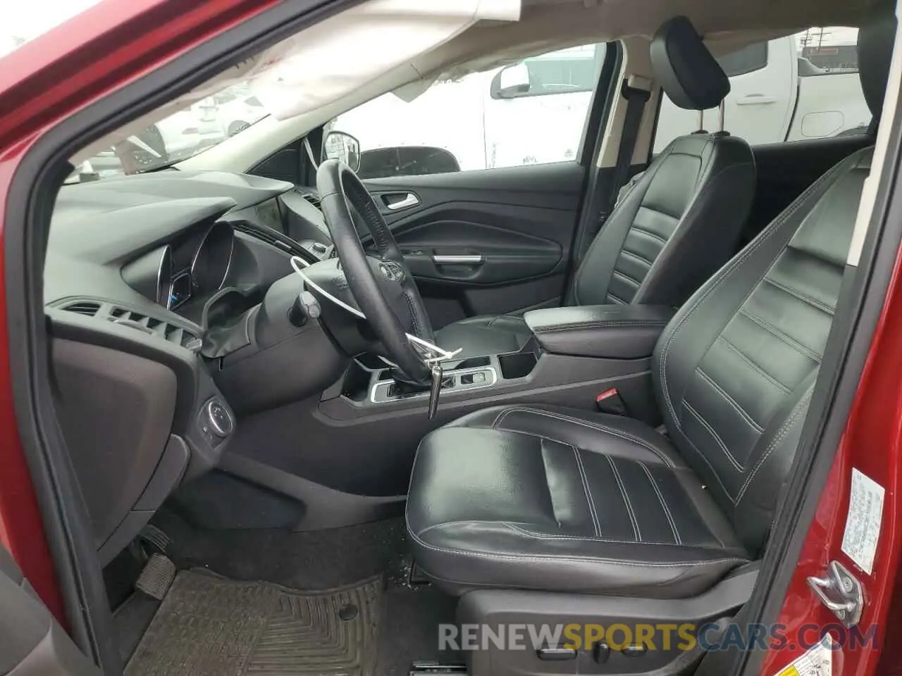 7 fotografías del automóvil dañado 1FMCU0HD0KUA20152 FORD ESCAPE 2019