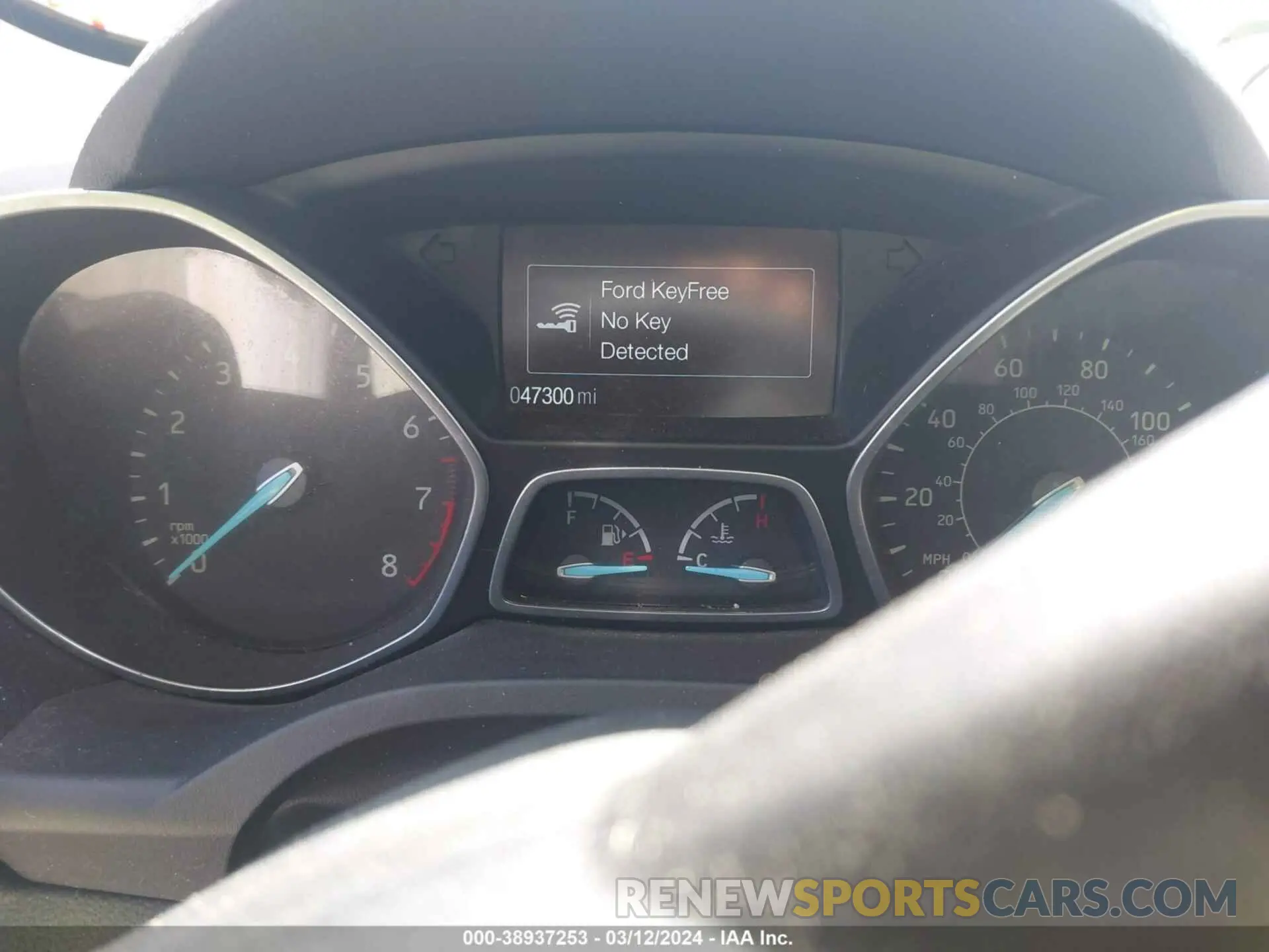 7 fotografías del automóvil dañado 1FMCU0HD1KUA67545 FORD ESCAPE 2019