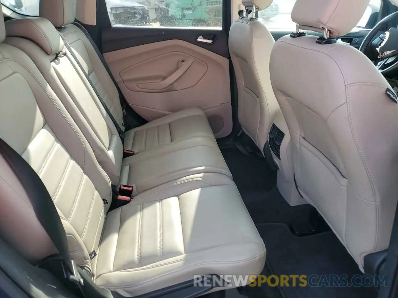 11 fotografías del automóvil dañado 1FMCU0HD1KUC56647 FORD ESCAPE 2019