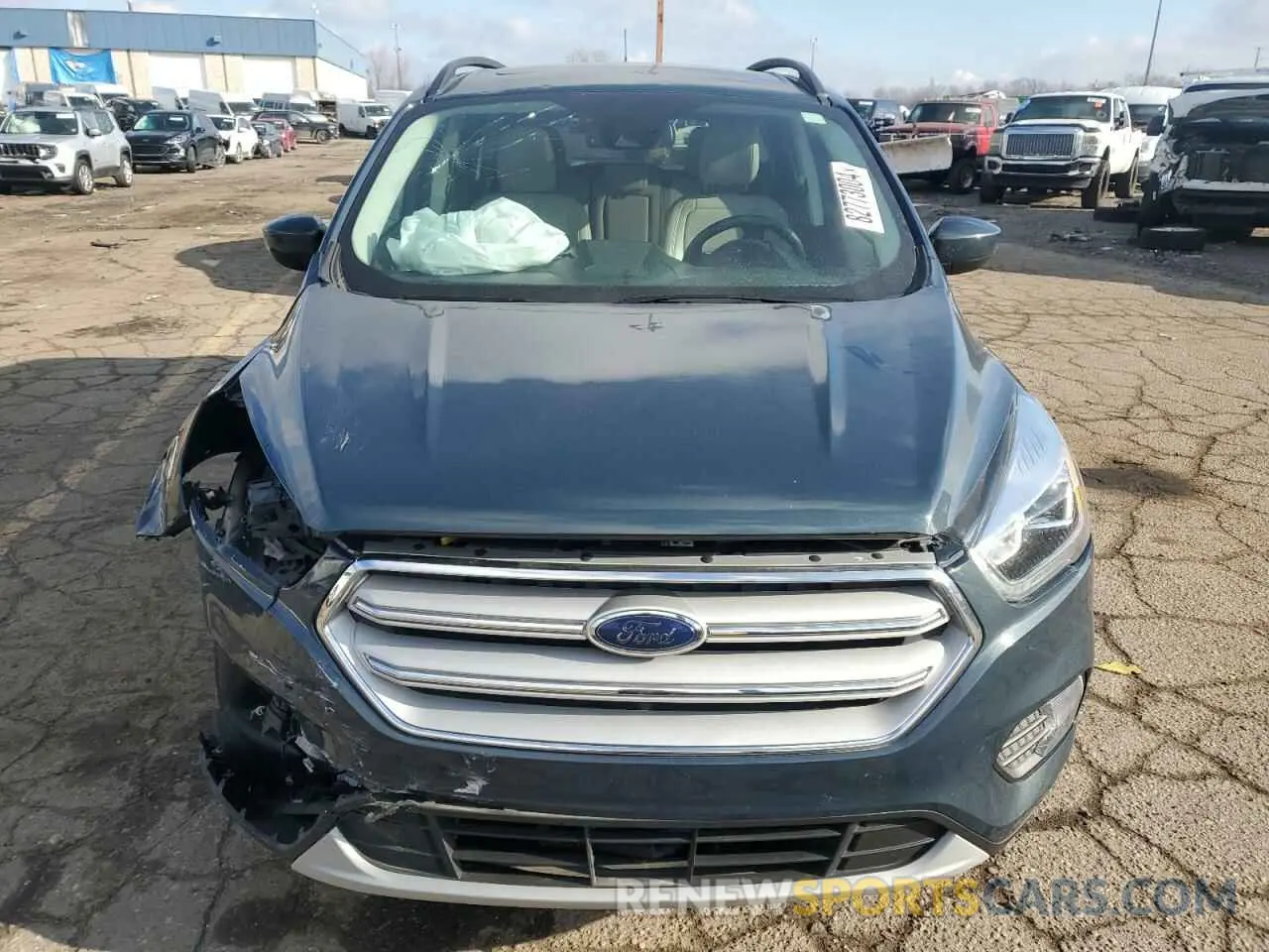 5 fotografías del automóvil dañado 1FMCU0HD1KUC56647 FORD ESCAPE 2019
