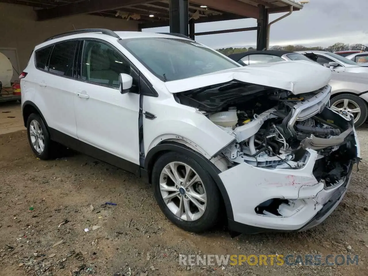 4 fotografías del automóvil dañado 1FMCU0HD2KUC19249 FORD ESCAPE 2019