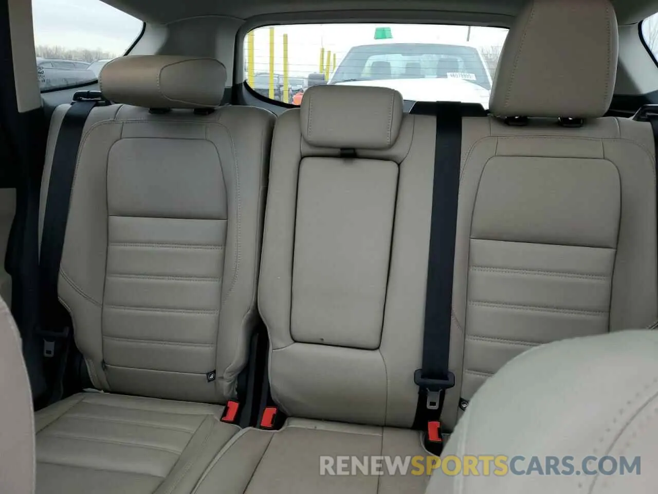 10 fotografías del automóvil dañado 1FMCU0HD3KUB65069 FORD ESCAPE 2019