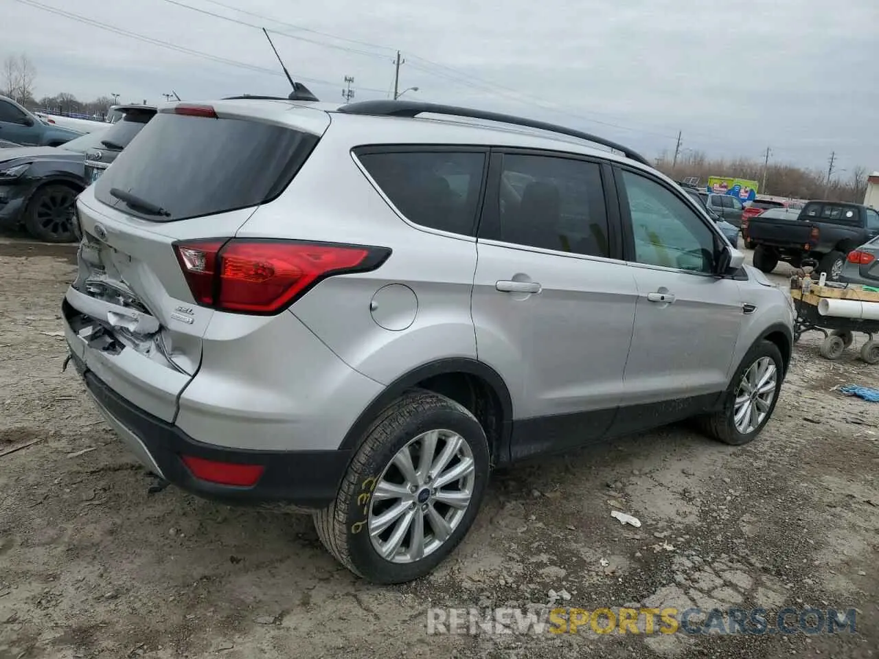 3 fotografías del automóvil dañado 1FMCU0HD3KUB65069 FORD ESCAPE 2019