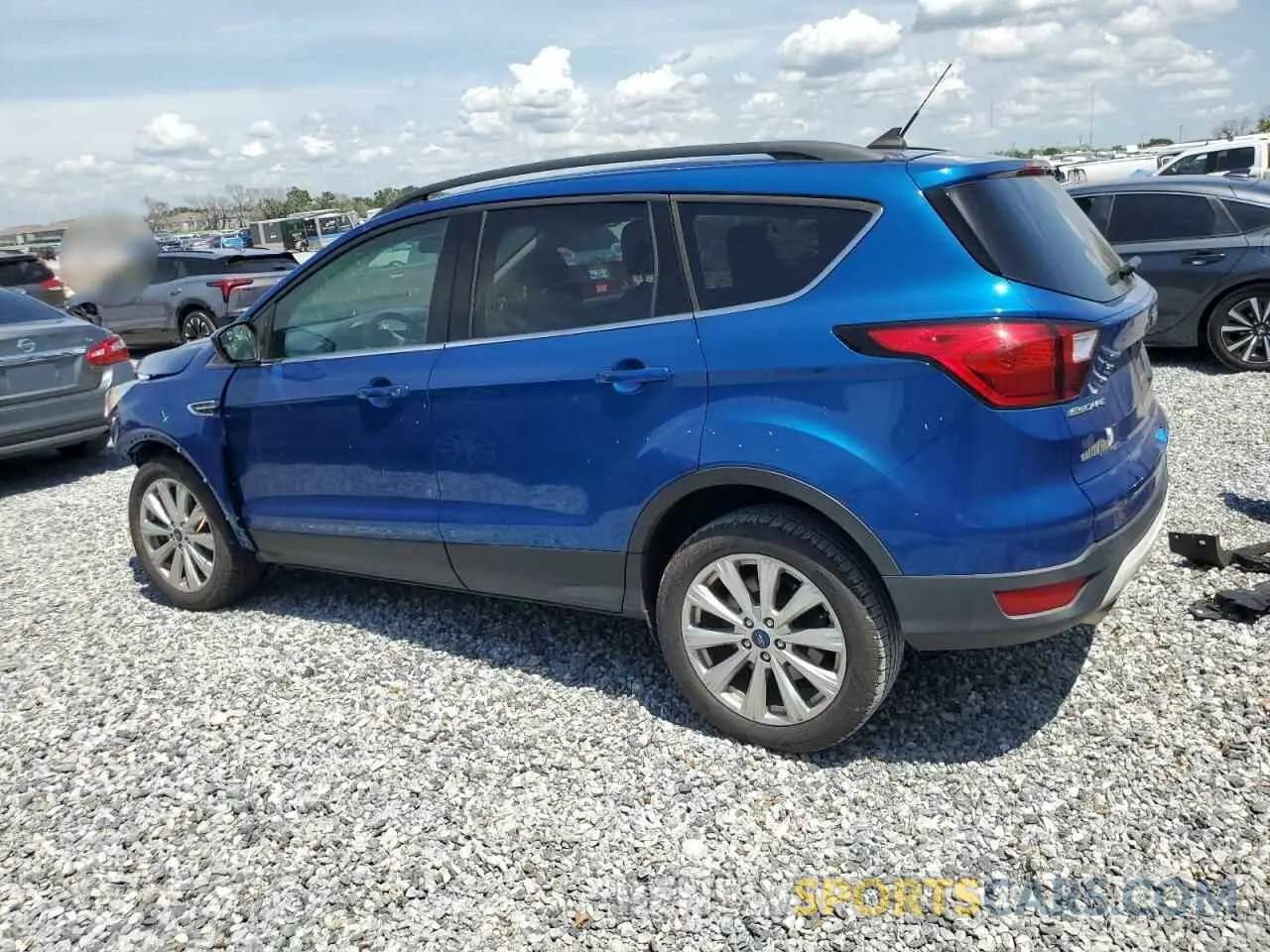 2 fotografías del automóvil dañado 1FMCU0HD3KUB95446 FORD ESCAPE 2019
