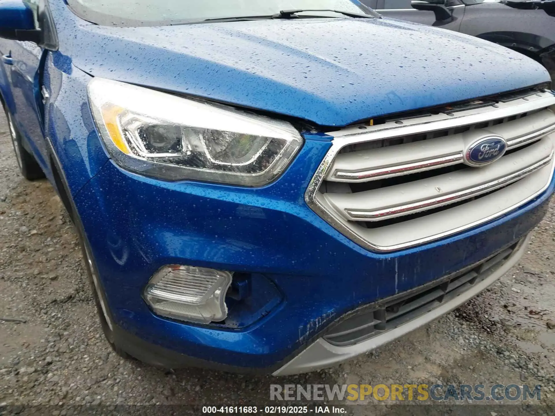 17 fotografías del automóvil dañado 1FMCU0HD4KUB93981 FORD ESCAPE 2019