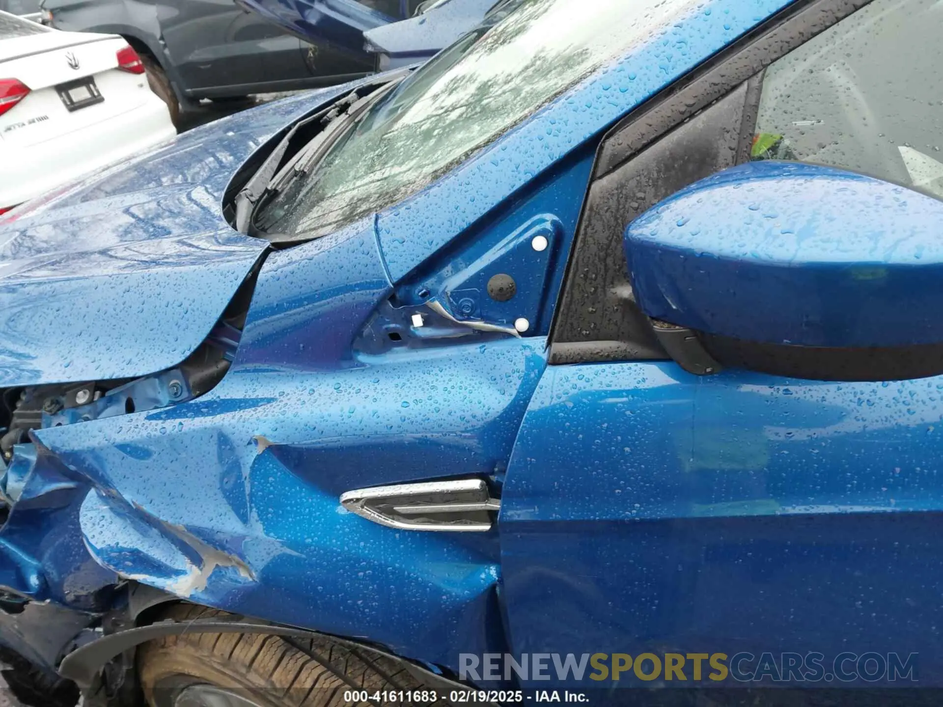 20 fotografías del automóvil dañado 1FMCU0HD4KUB93981 FORD ESCAPE 2019