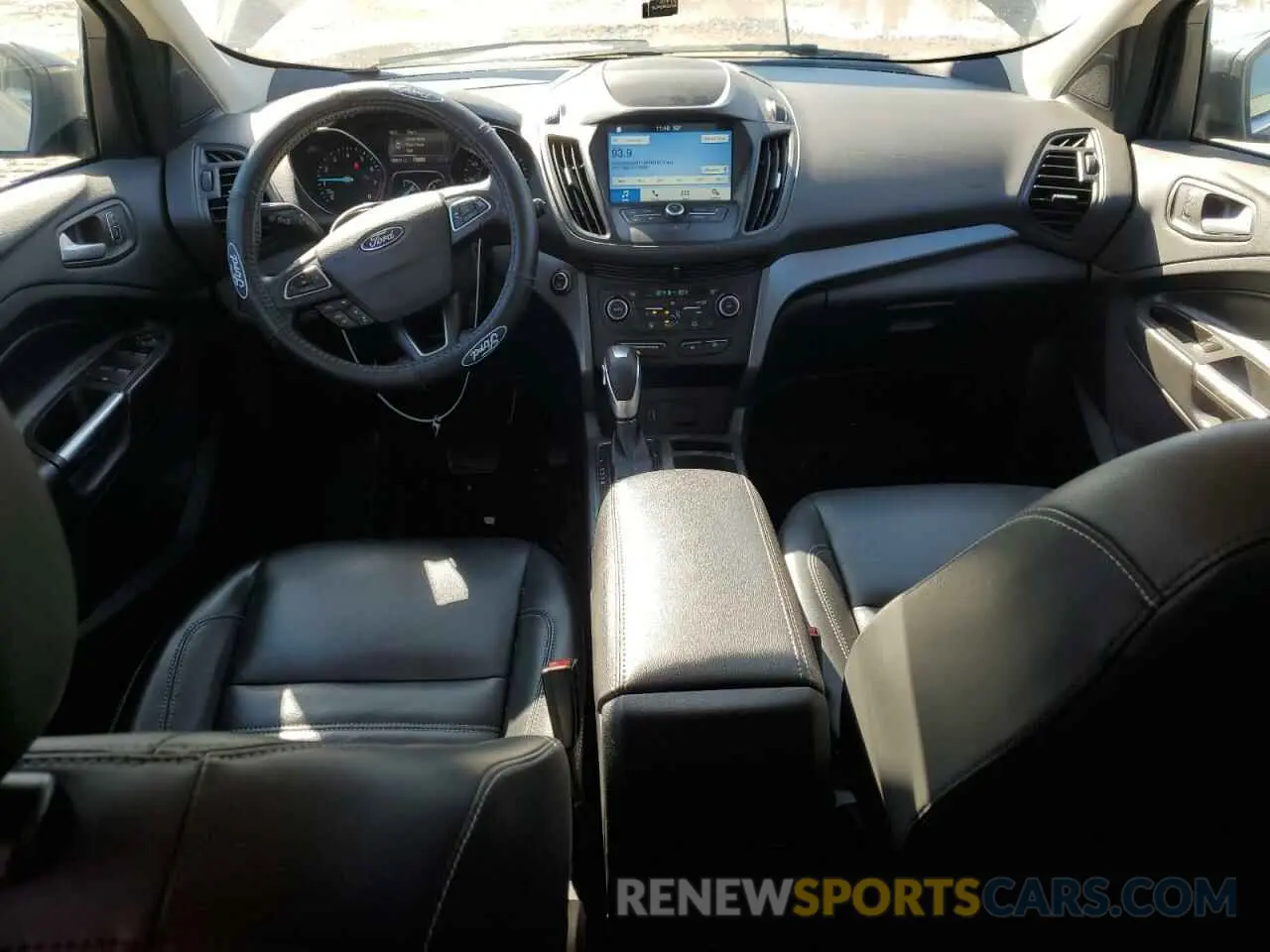 8 fotografías del automóvil dañado 1FMCU0HD4KUC57355 FORD ESCAPE 2019