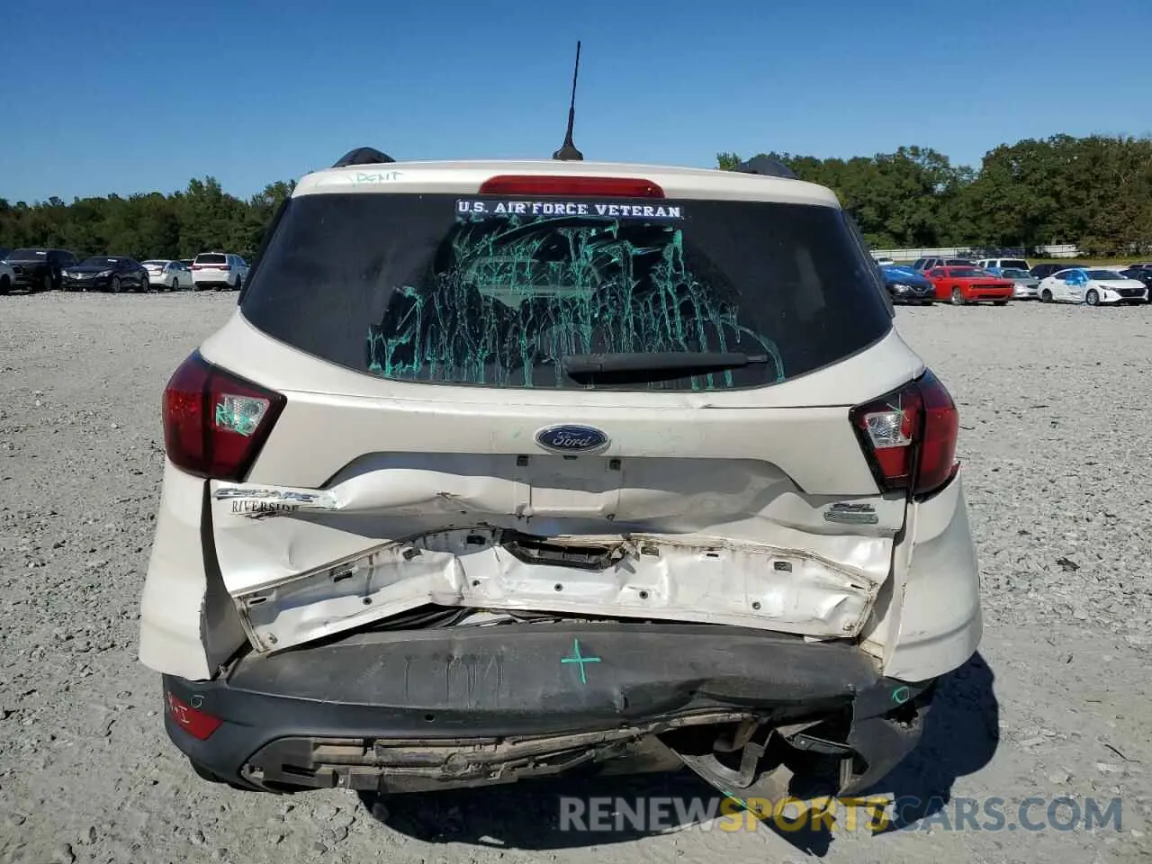 6 fotografías del automóvil dañado 1FMCU0HD5KUB45261 FORD ESCAPE 2019