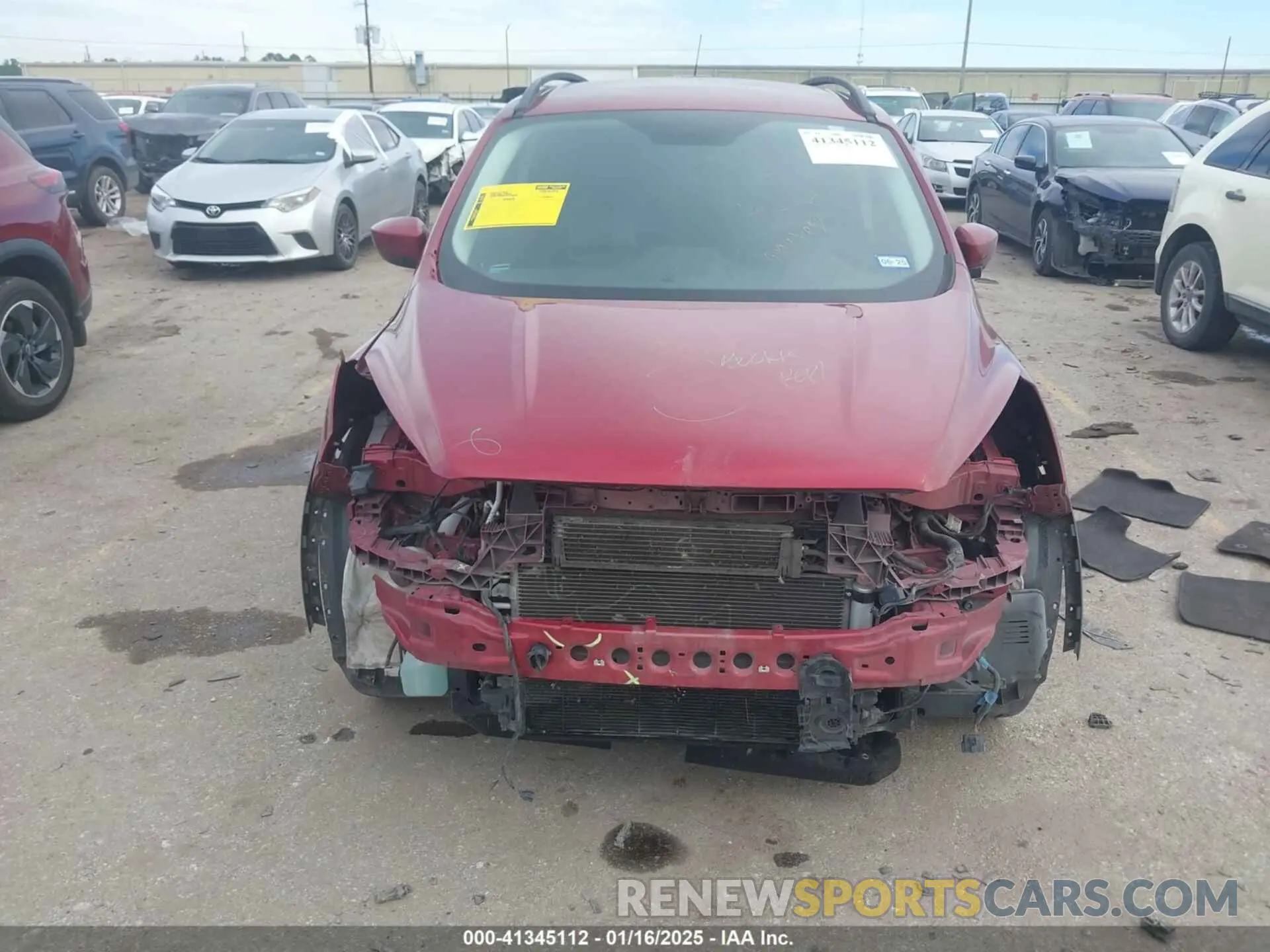 13 fotografías del automóvil dañado 1FMCU0HD5KUC02221 FORD ESCAPE 2019