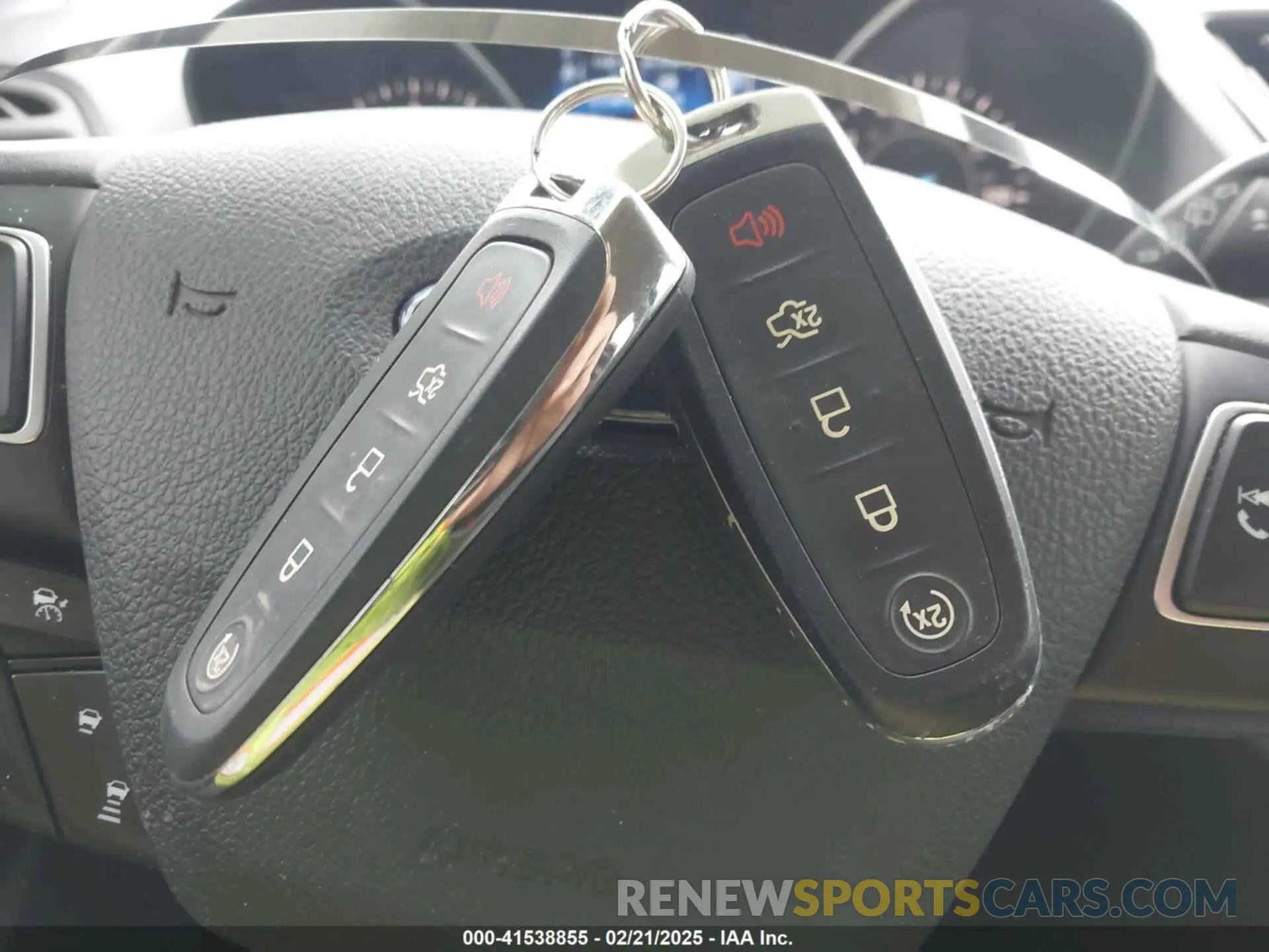 11 fotografías del automóvil dañado 1FMCU0HD7KUB00659 FORD ESCAPE 2019