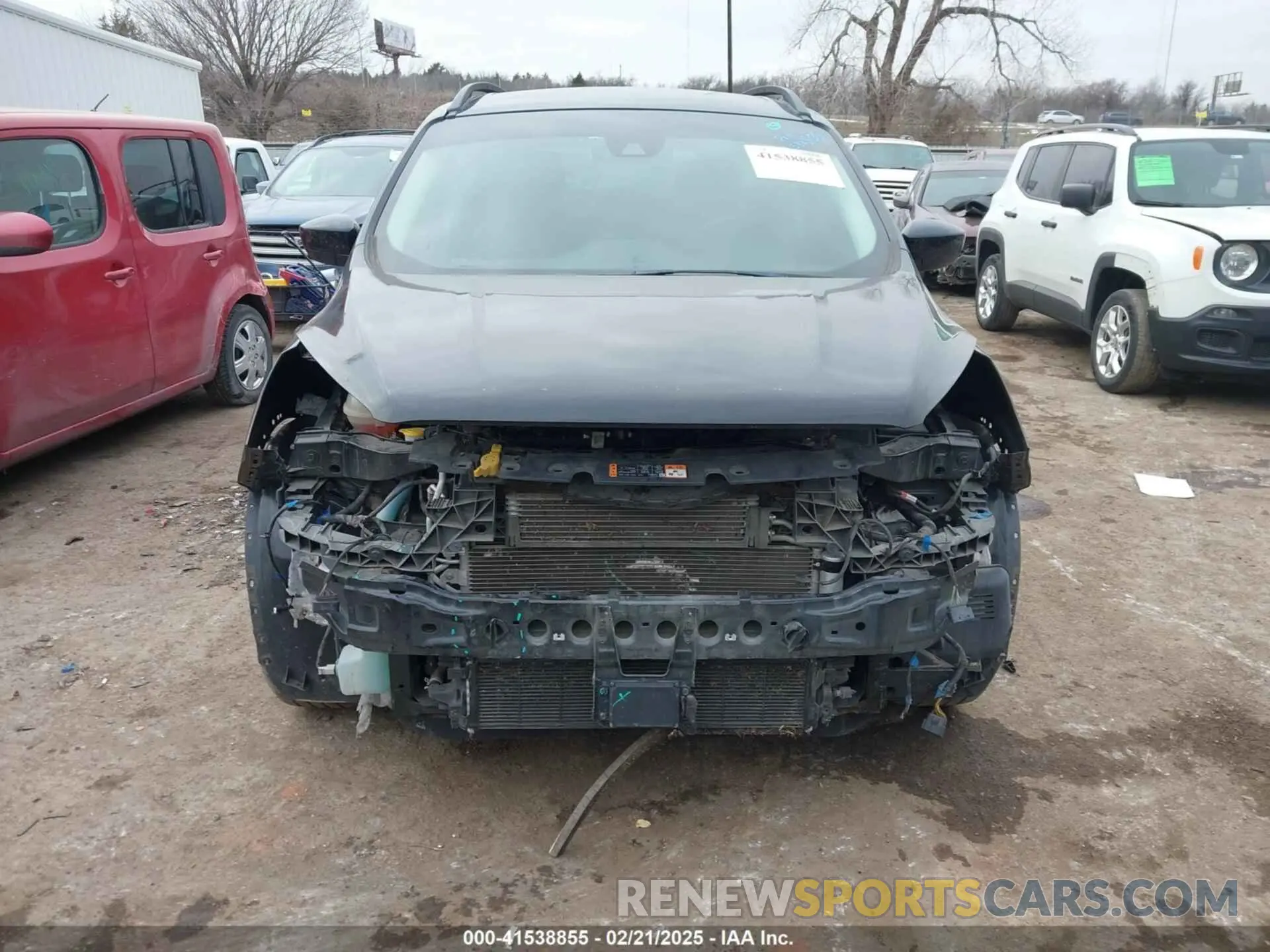13 fotografías del automóvil dañado 1FMCU0HD7KUB00659 FORD ESCAPE 2019