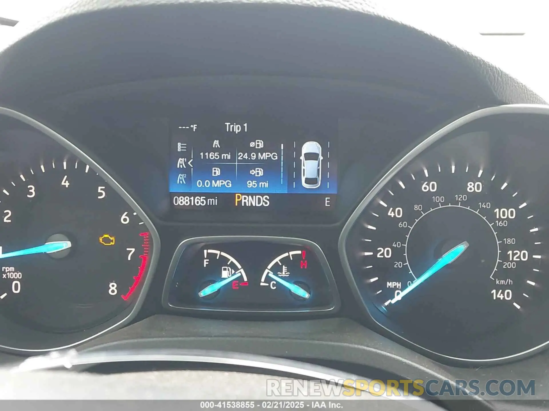 7 fotografías del automóvil dañado 1FMCU0HD7KUB00659 FORD ESCAPE 2019