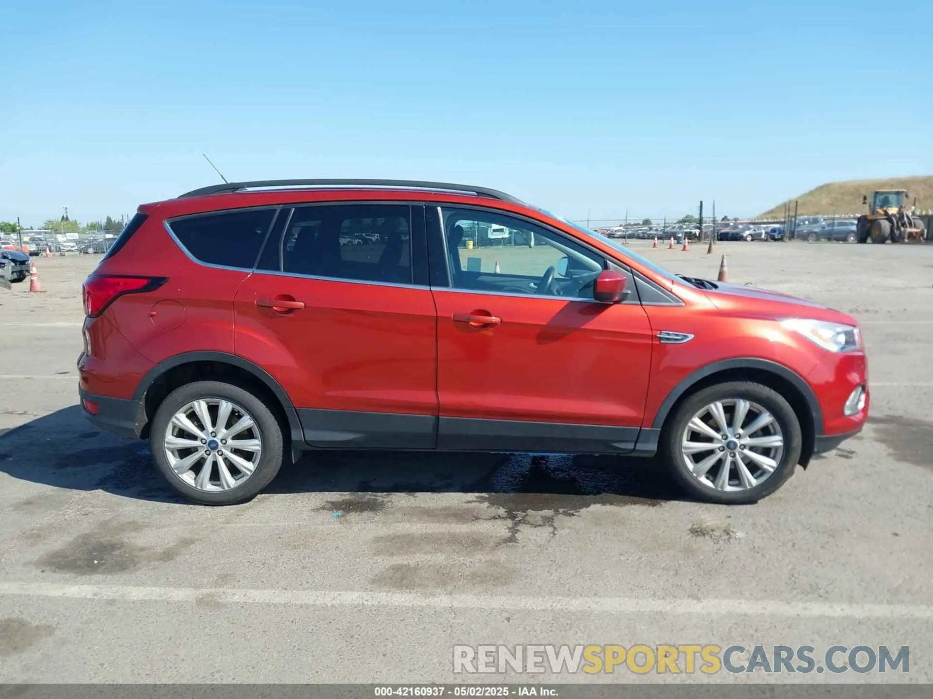 13 fotografías del automóvil dañado 1FMCU0HD8KUB65164 FORD ESCAPE 2019