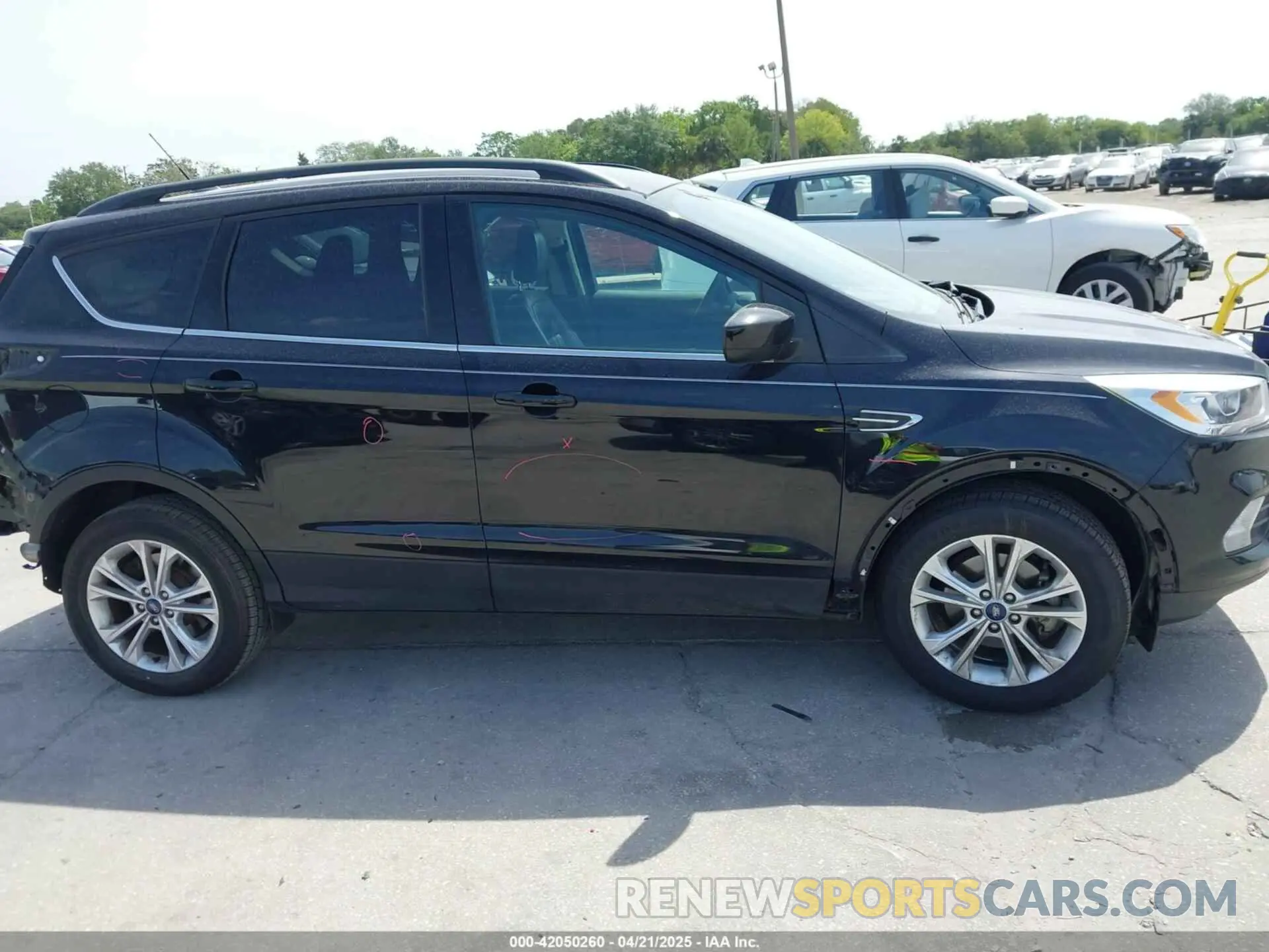 13 fotografías del automóvil dañado 1FMCU0HD8KUB95331 FORD ESCAPE 2019
